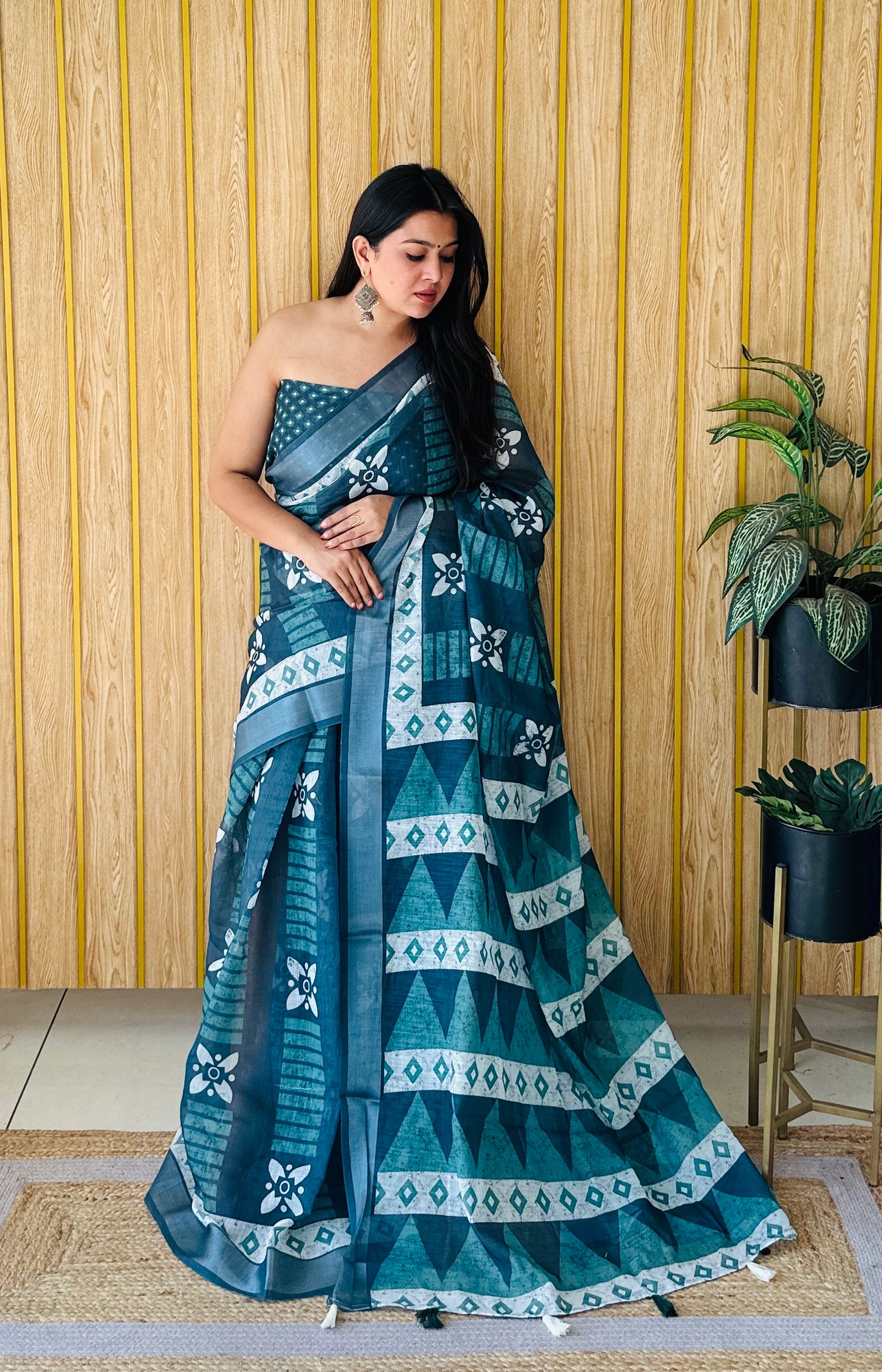 Light Green Shukriya Soft Linen Cotton Digital Print Saree With Batik Print With Silver Border