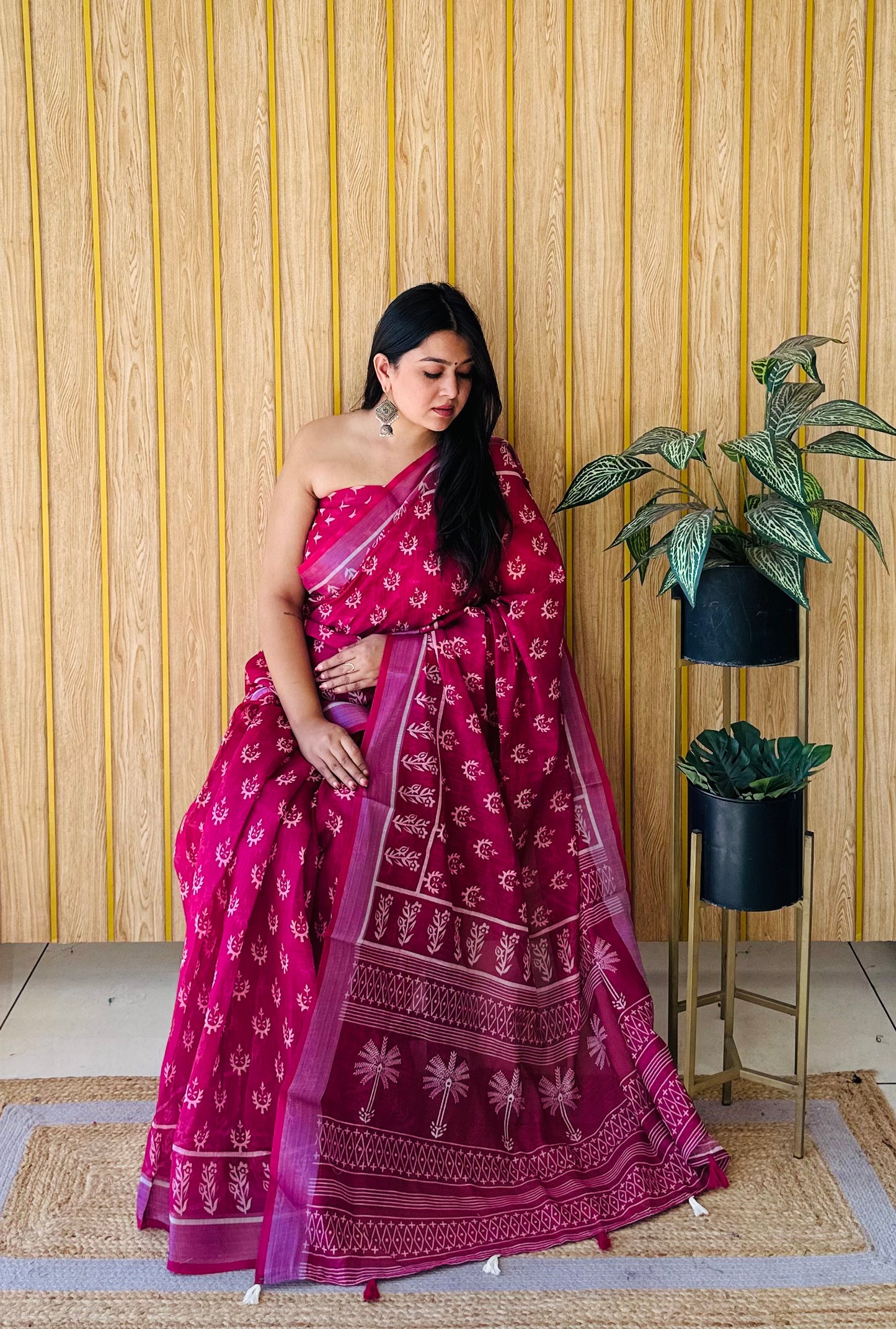 Wine Aarya-1 Soft Linen Cotton Digital Print Sarees With Batik Print With Silver Border