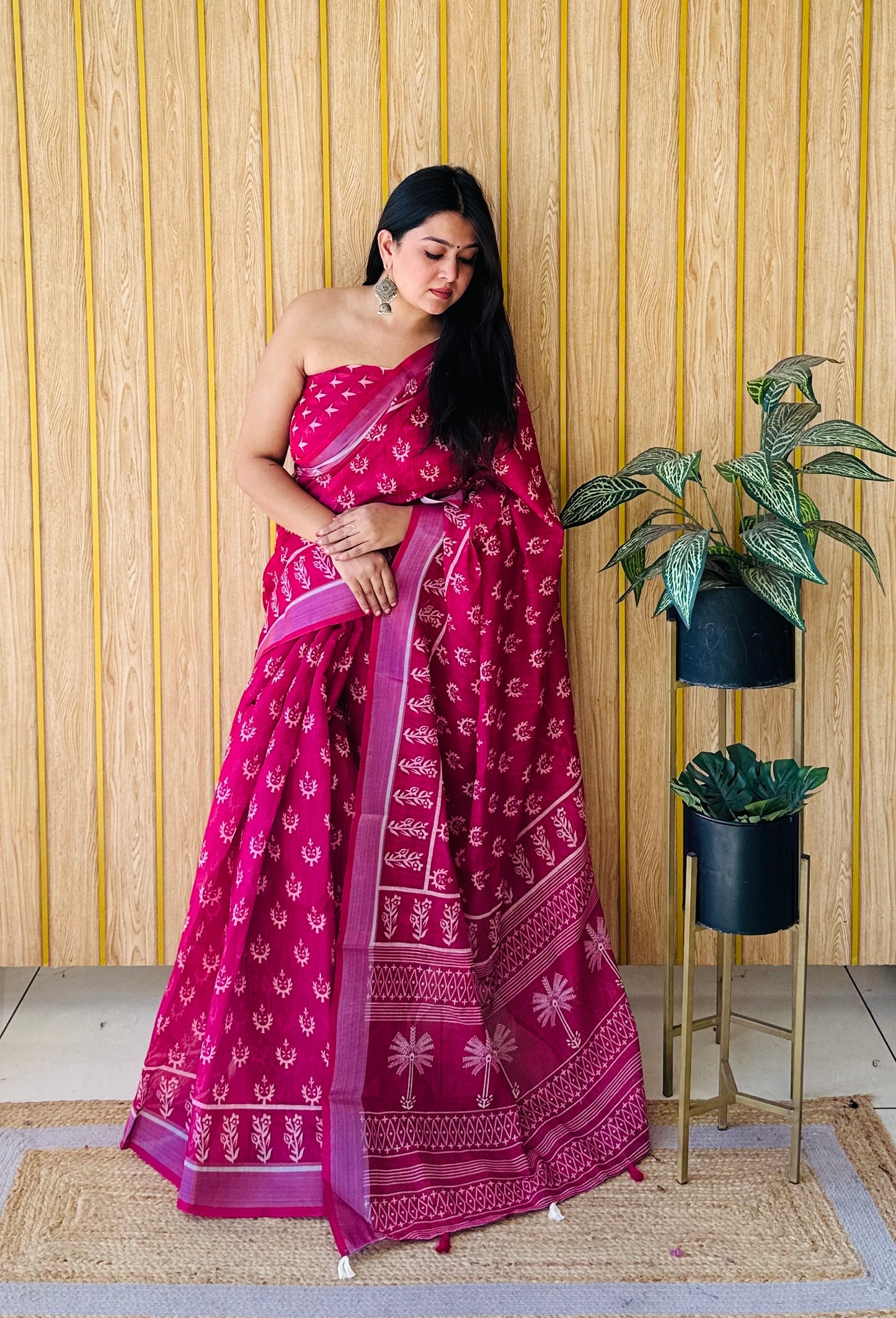 Wine Aarya-1 Soft Linen Cotton Digital Print Sarees With Batik Print With Silver Border