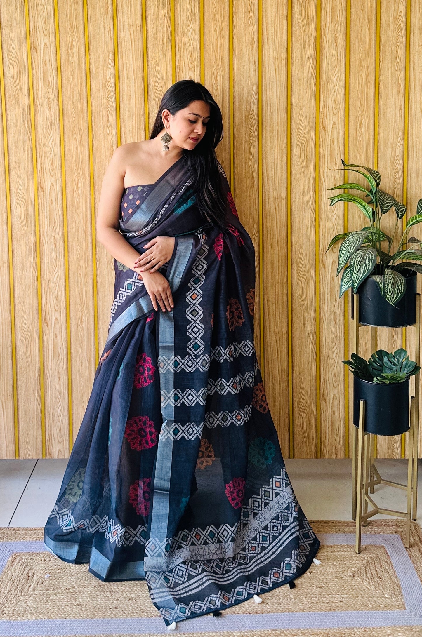 Multi Khushboo Soft Linen Cotton Digital Print Sarees With Batik Print With Silver Border