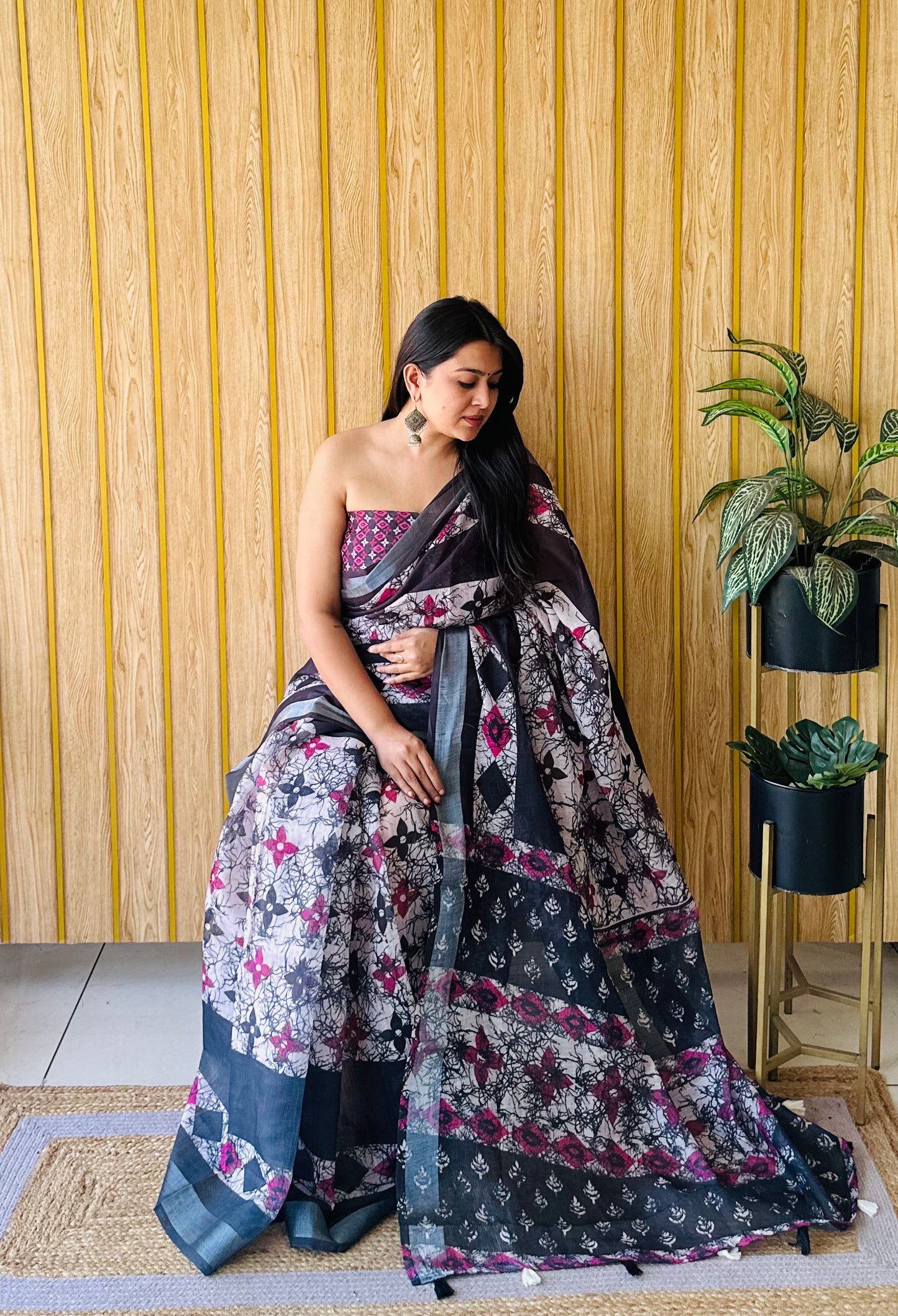 Multicolor Khushboo Soft Linen Cotton Digital Print Sarees With Batik Print With Silver Border