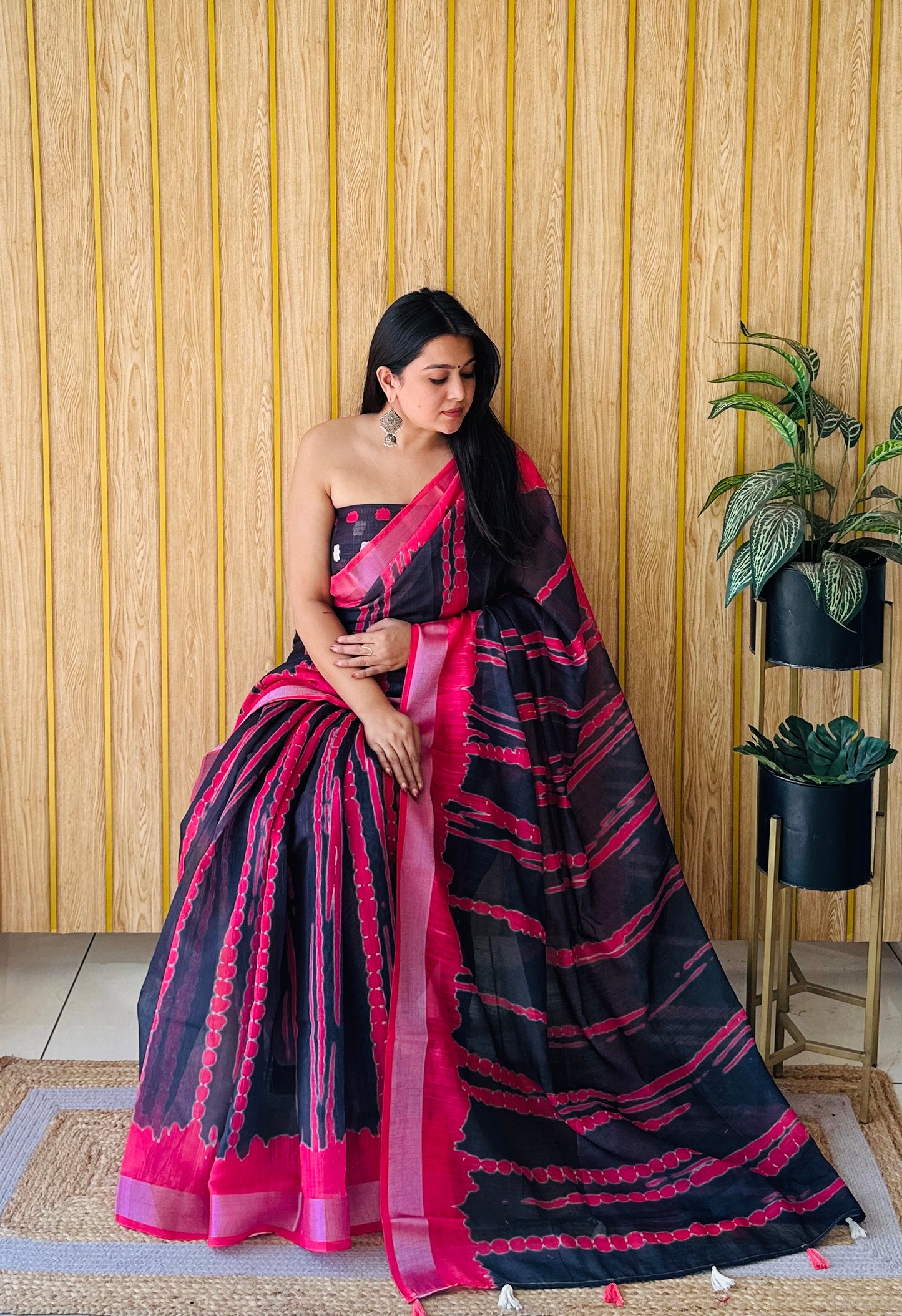 Black And Red Namrata Soft Linen Cotton Digital Print Sarees With Batik Print With Silver Border
