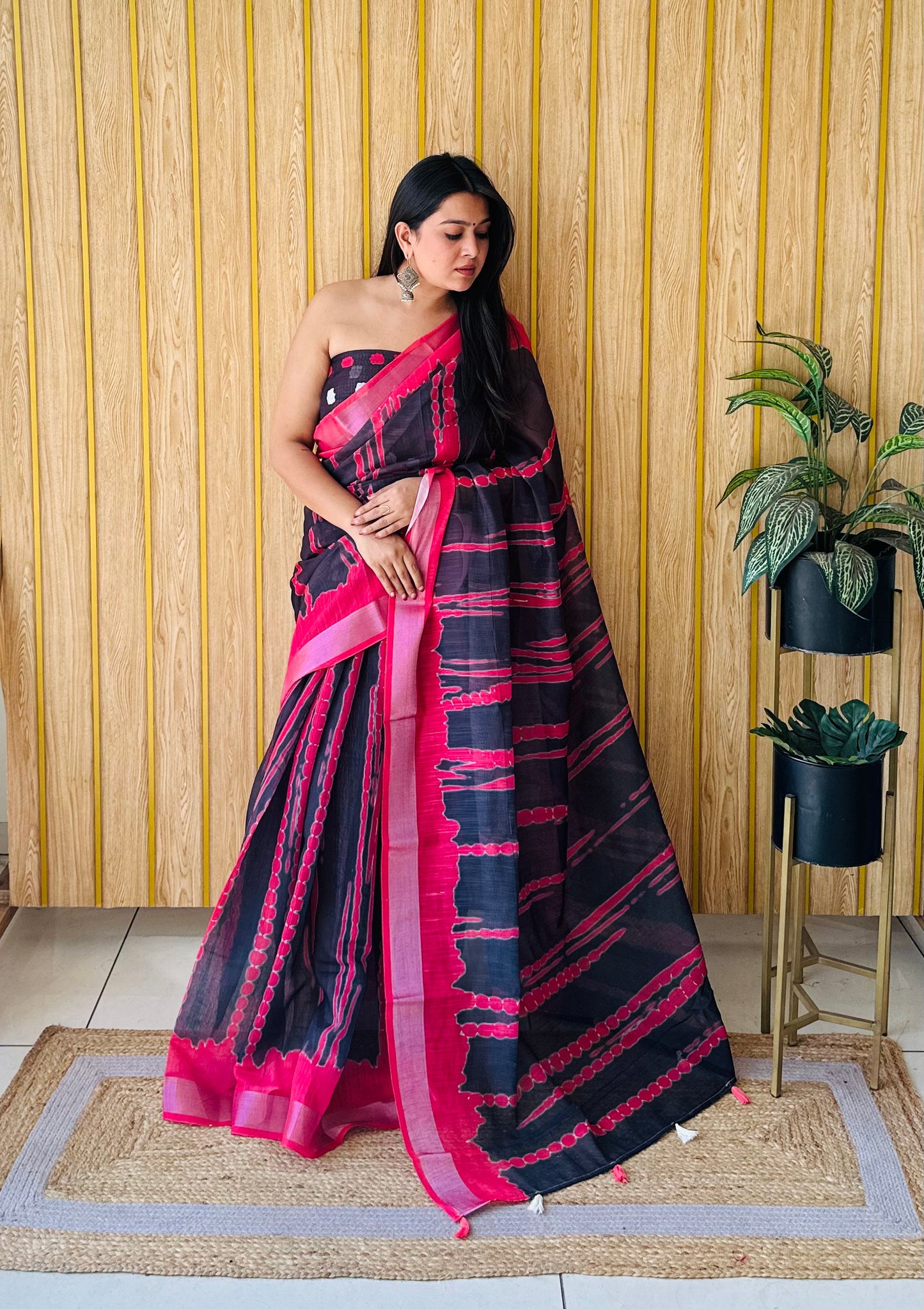 Black And Red Namrata Soft Linen Cotton Digital Print Sarees With Batik Print With Silver Border