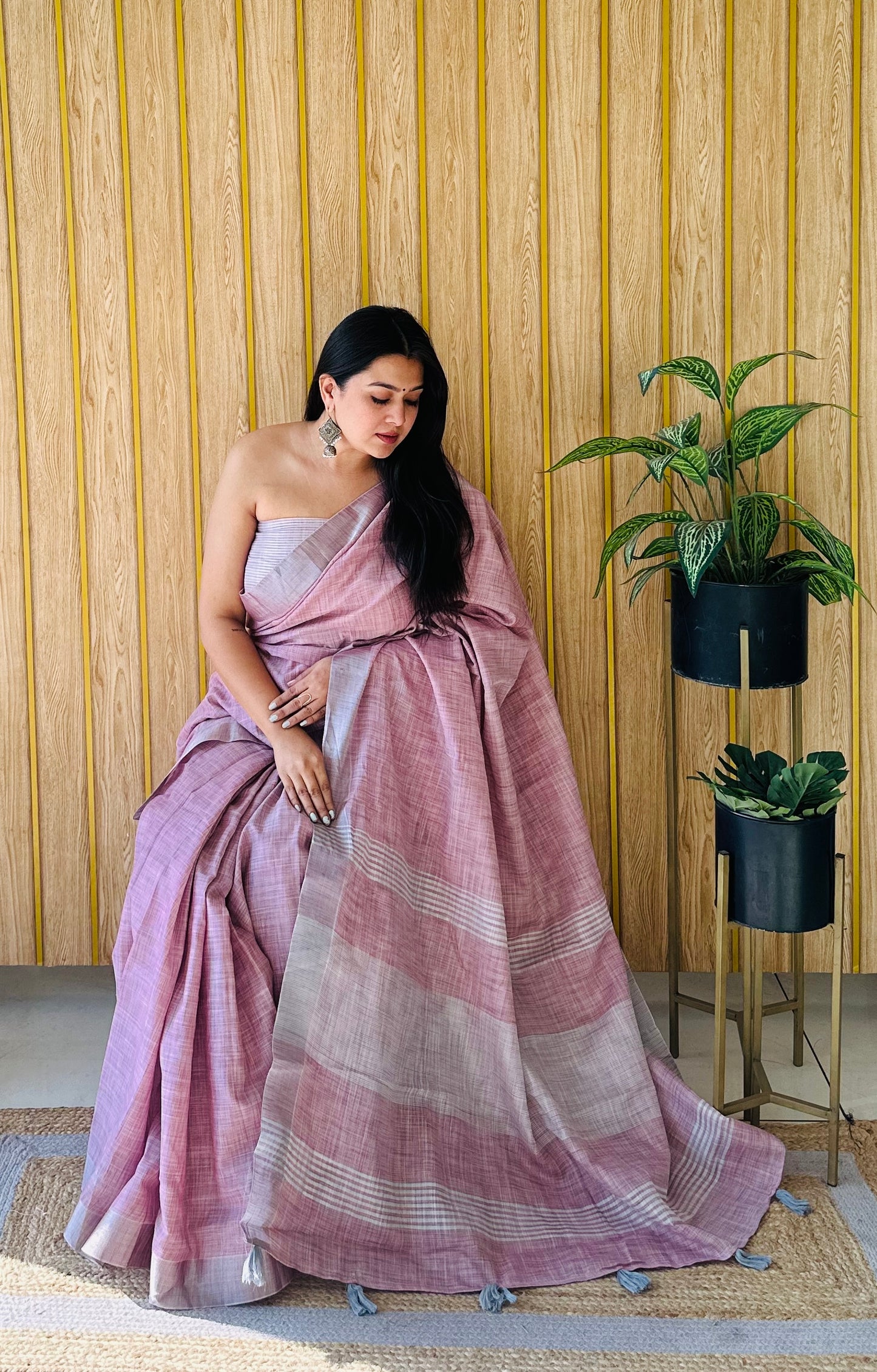 Light Peach Griva Beauty Soft Leaf Linen Slub By Cotton Saree With Silver Jari Border And Silver Border Blouse