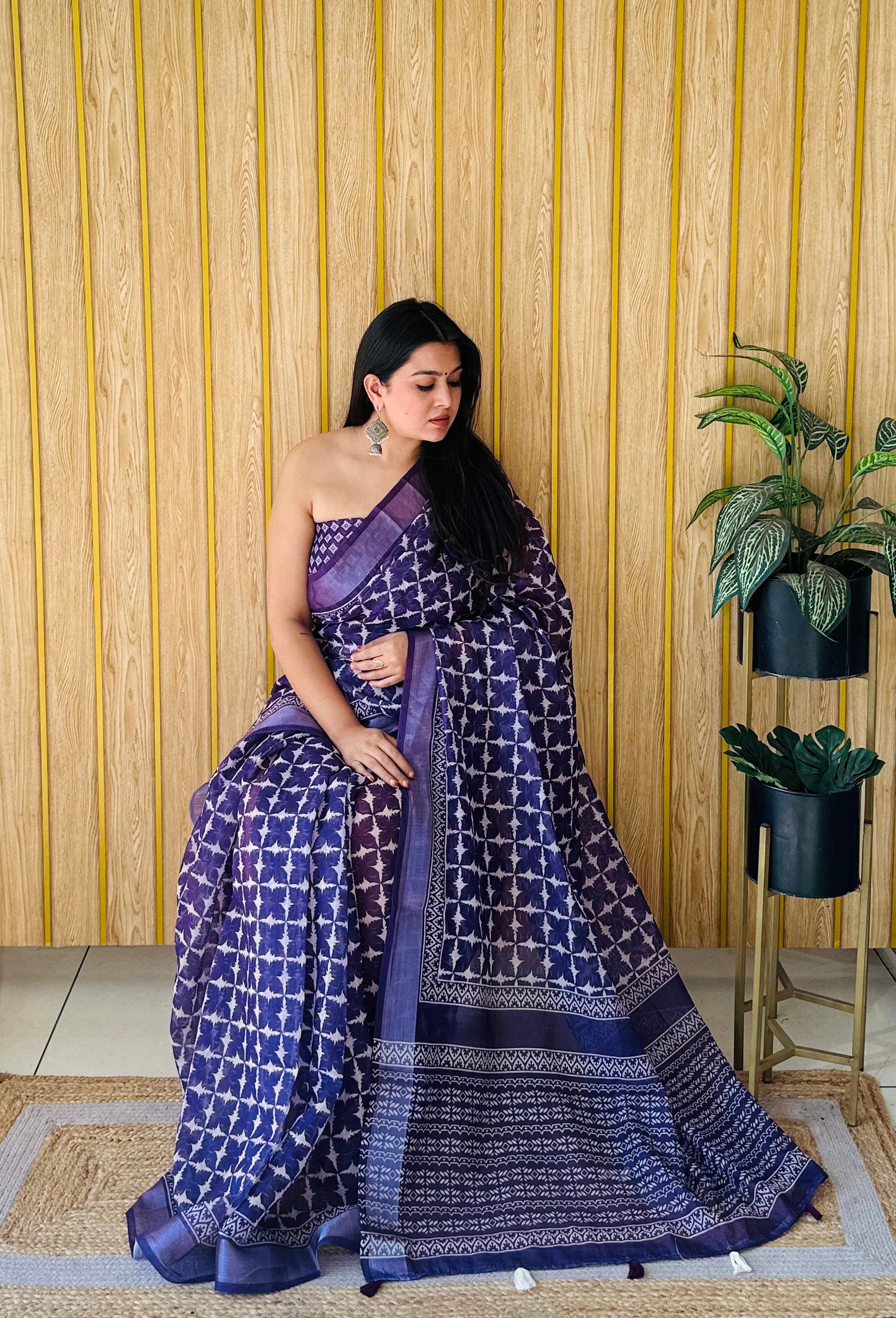 Purple Shukriya Soft Linen Cotton Digital Print Saree With Batik Print With Silver Border
