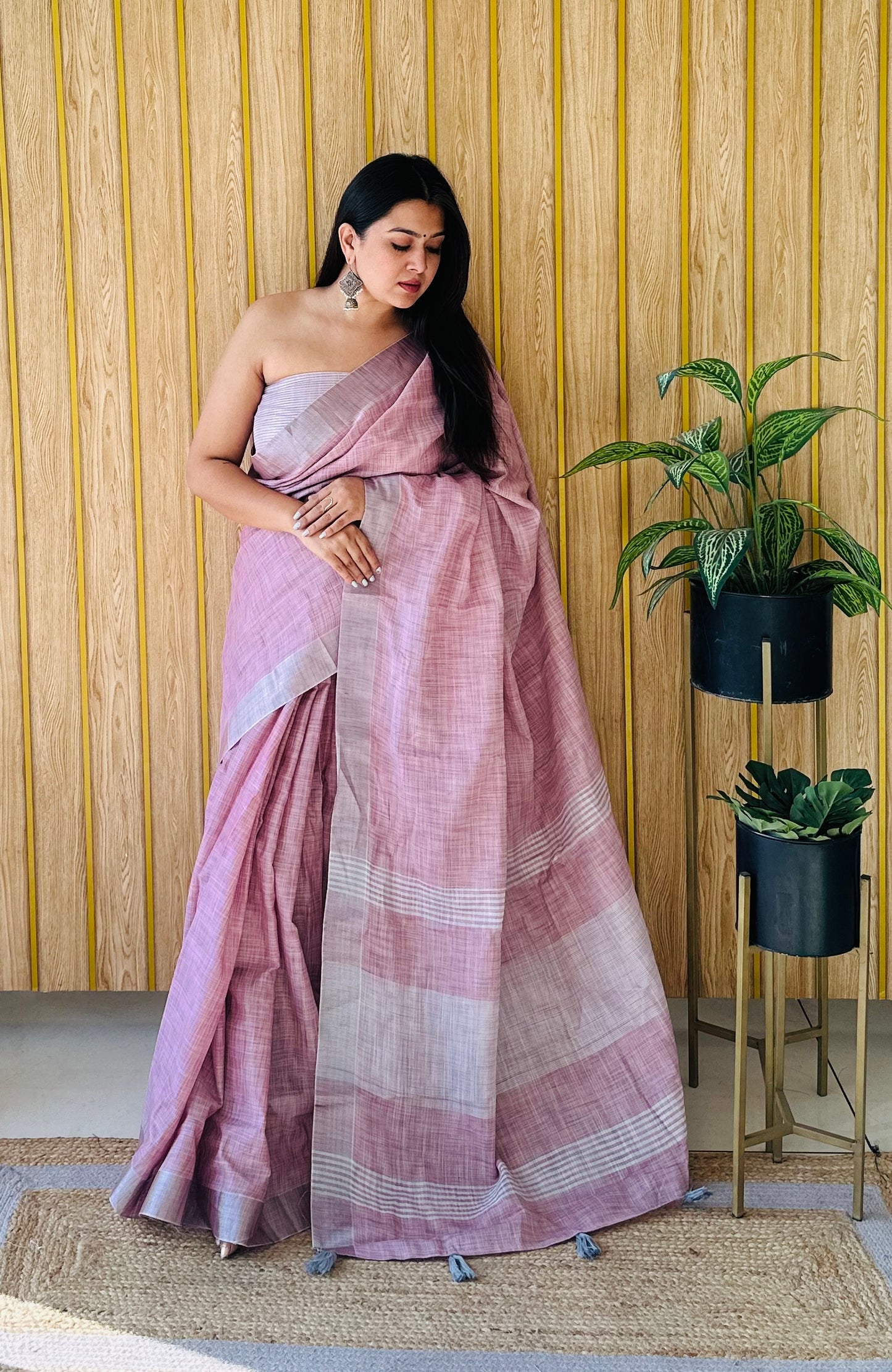 Light Peach Griva Beauty Soft Leaf Linen Slub By Cotton Saree With Silver Jari Border And Silver Border Blouse