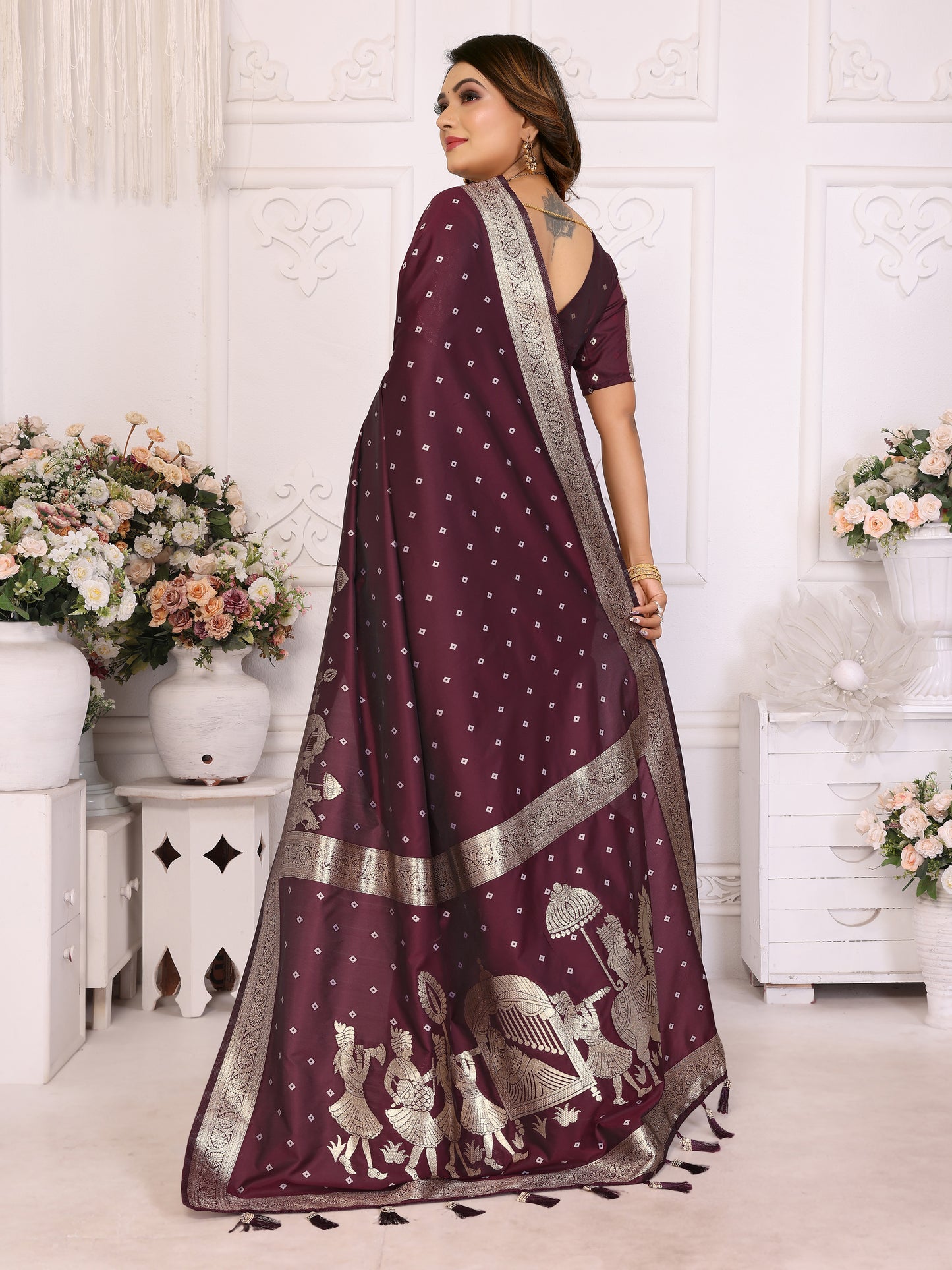 Dark Brown Heena summer kochi silk saree with beautiful Bandhej weaving work soft comfy....