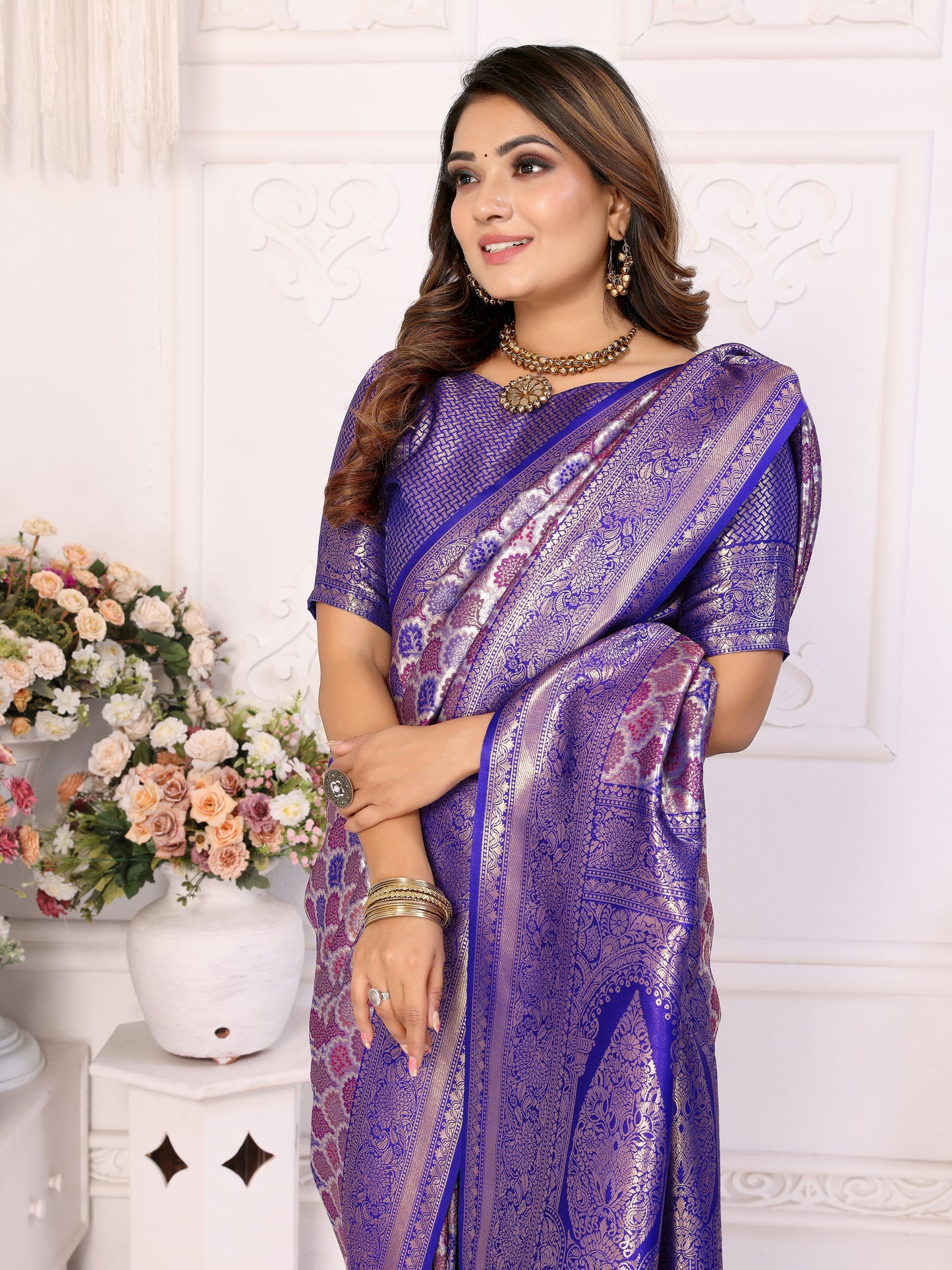 Purple Chaturi-1 Banarasi Chaturi silk saree Jari weaving Border and Weaving rich pallu