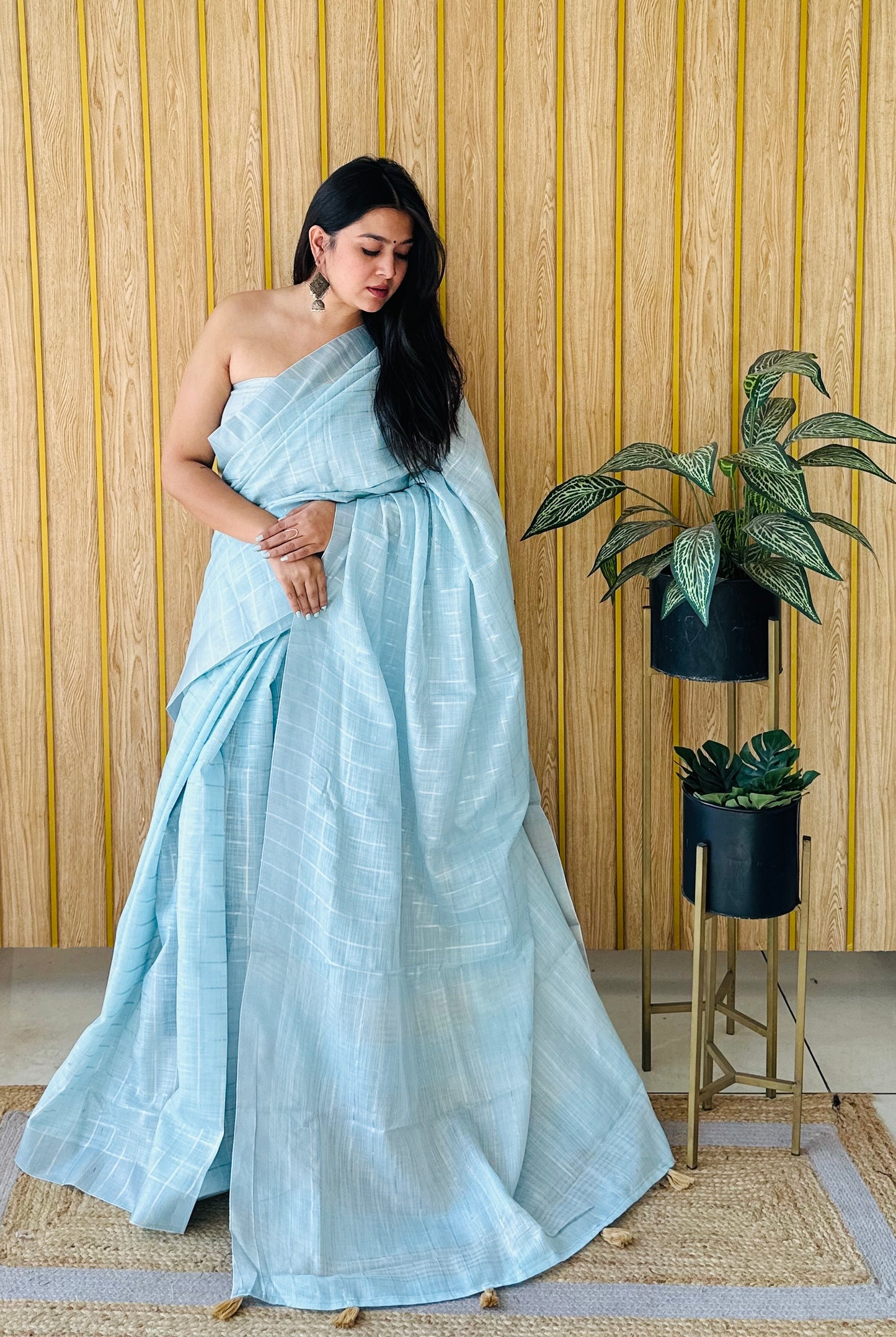 Sky Blue Ridhdhi Linen Soft And Smooth Sarees With Ached Weaving All Over Saree