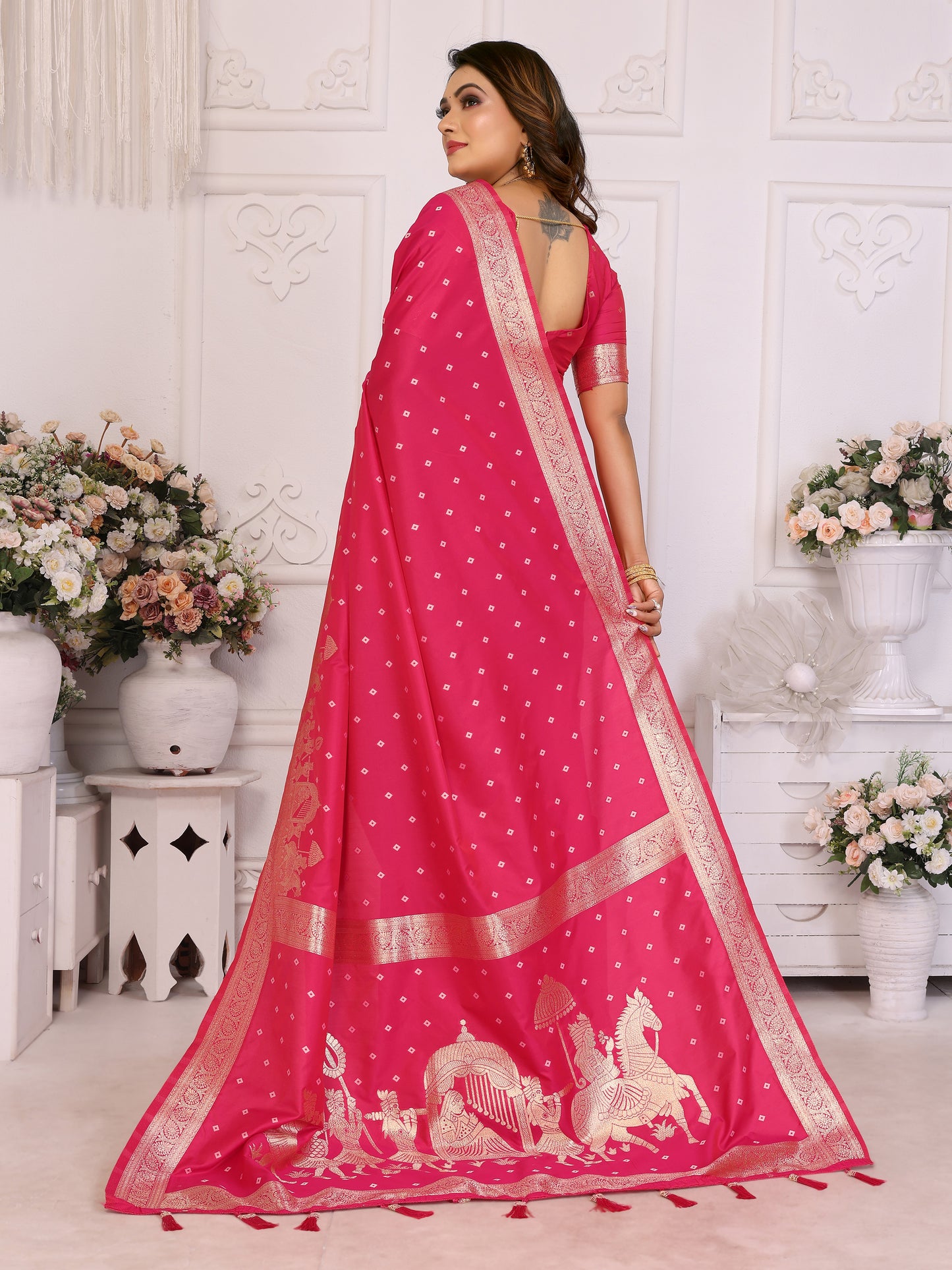 Pink Heena summer kochi silk saree with beautiful Bandhej weaving work soft comfy....