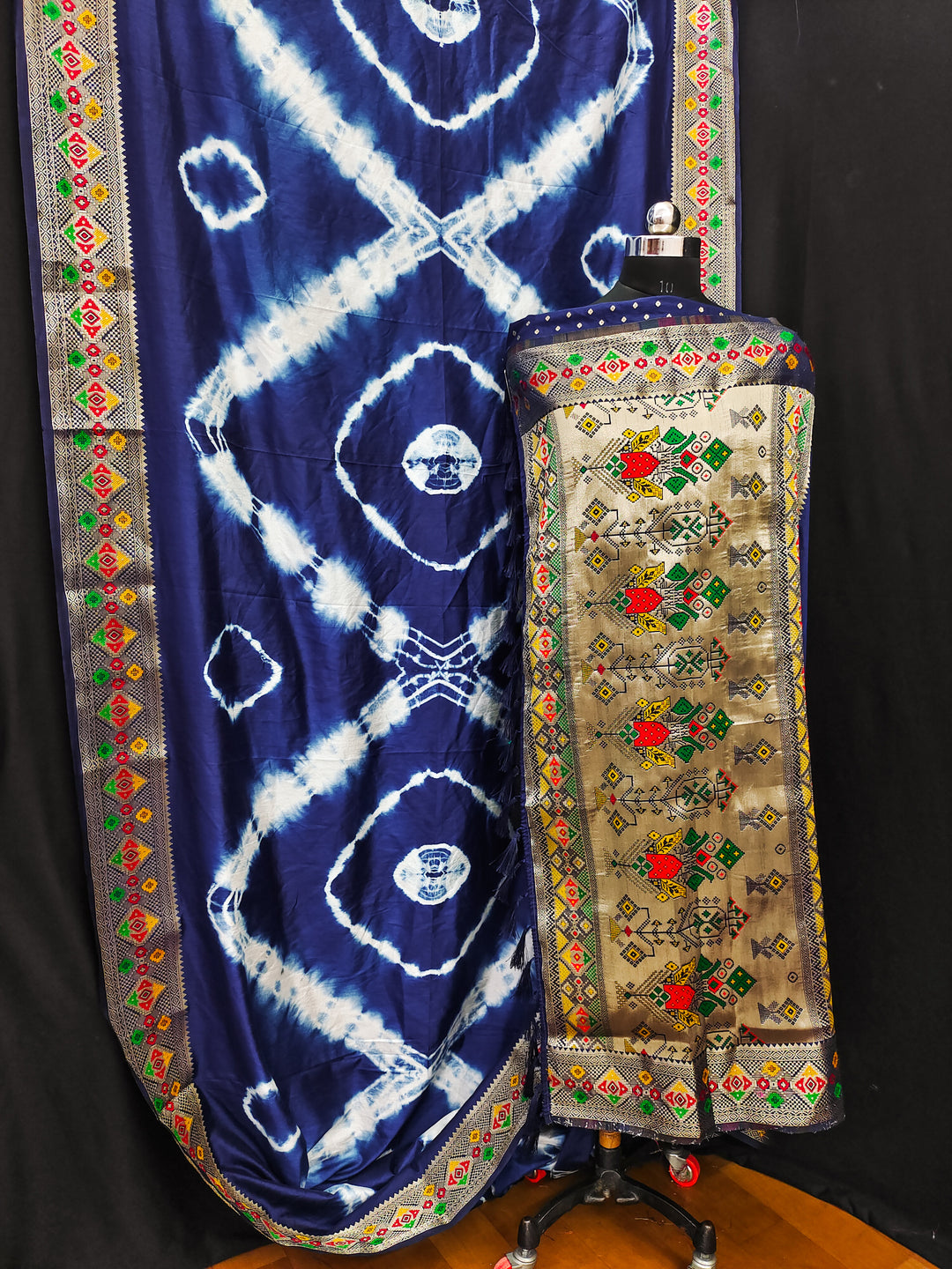 Blue Suvarna Sibori Print Silk Sarees With Zari Gold & Minakari Weaving Border & Contrast Rich Pallu