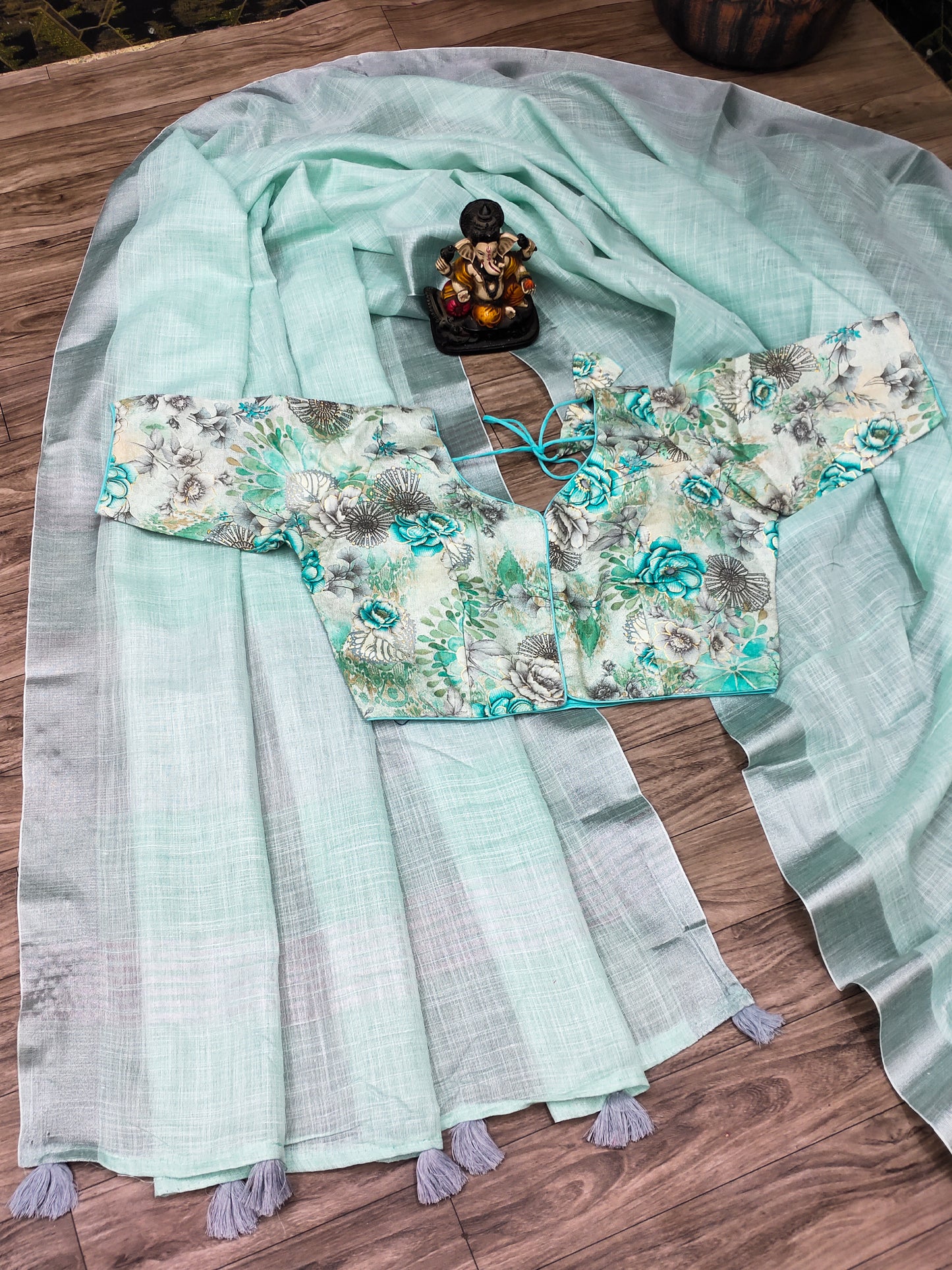 Rama Morni-2 Here is Premium And Superior Linen By Linen Soft And Smooth Sarees With Plane Weaving All Over Saree with Silver jari weaving Border
