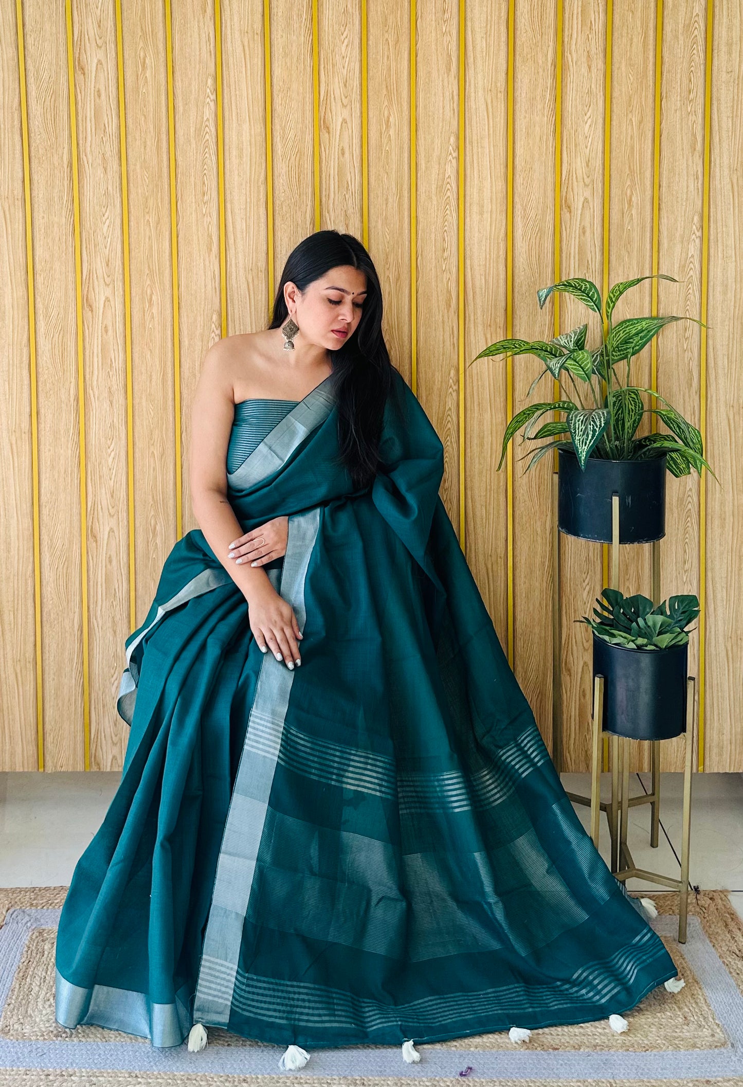 Green Amanat Beauty Soft Leaf Linen By Cotton Saree With Silver Jari Border And Silver Border Blouse