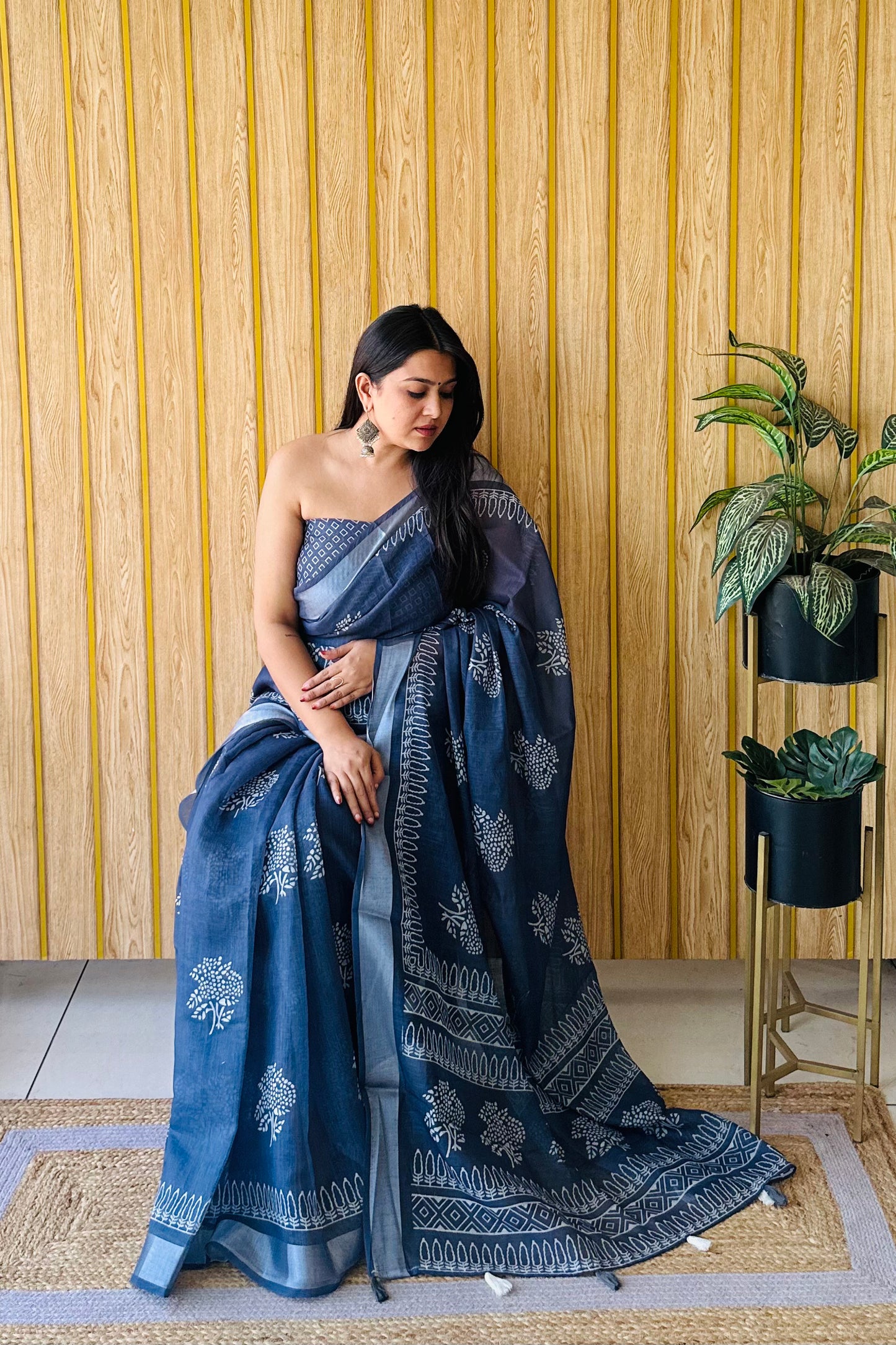 Cobalt Blue Sampurna Soft Linen Cotton Digital Print Saree With Batik Print With Silver Border
