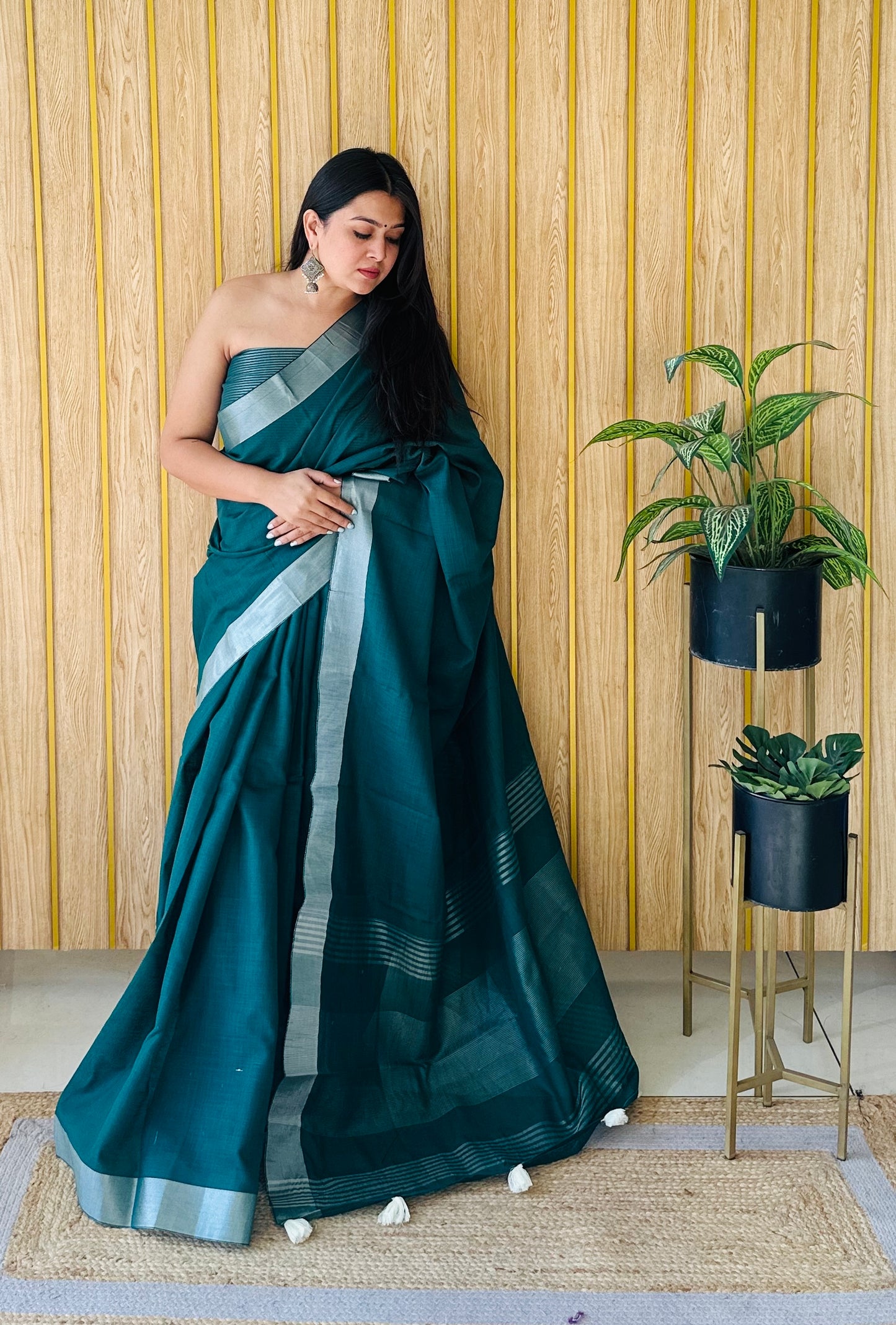 Green Amanat Beauty Soft Leaf Linen By Cotton Saree With Silver Jari Border And Silver Border Blouse