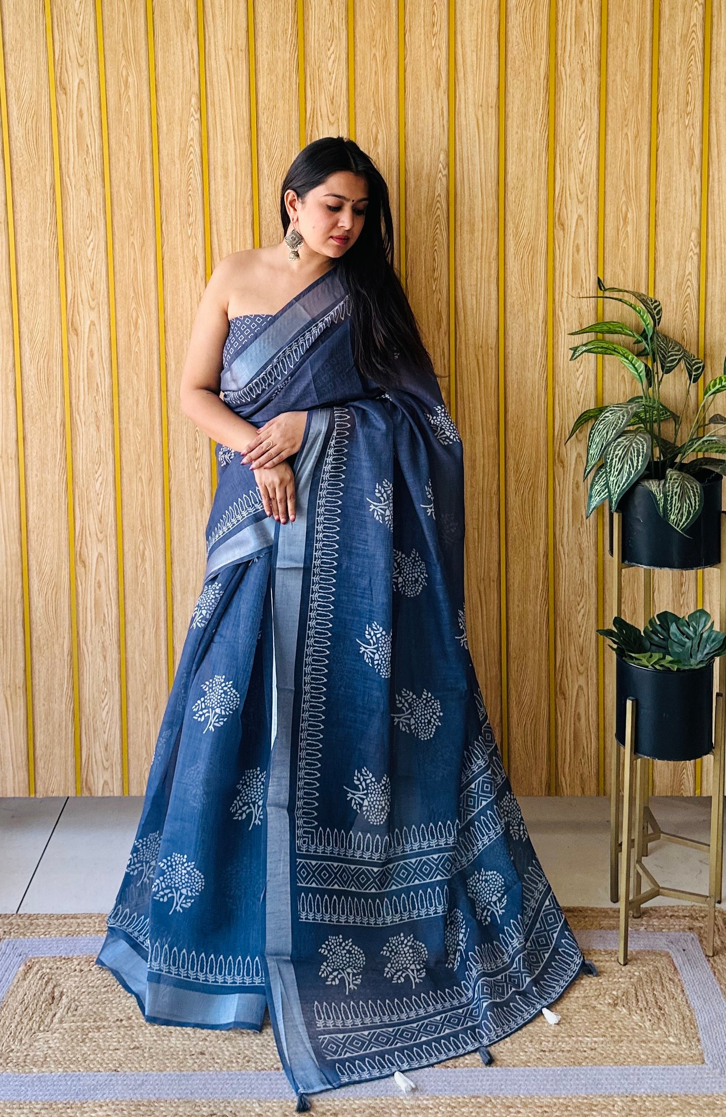 Cobalt Blue Sampurna Soft Linen Cotton Digital Print Saree With Batik Print With Silver Border