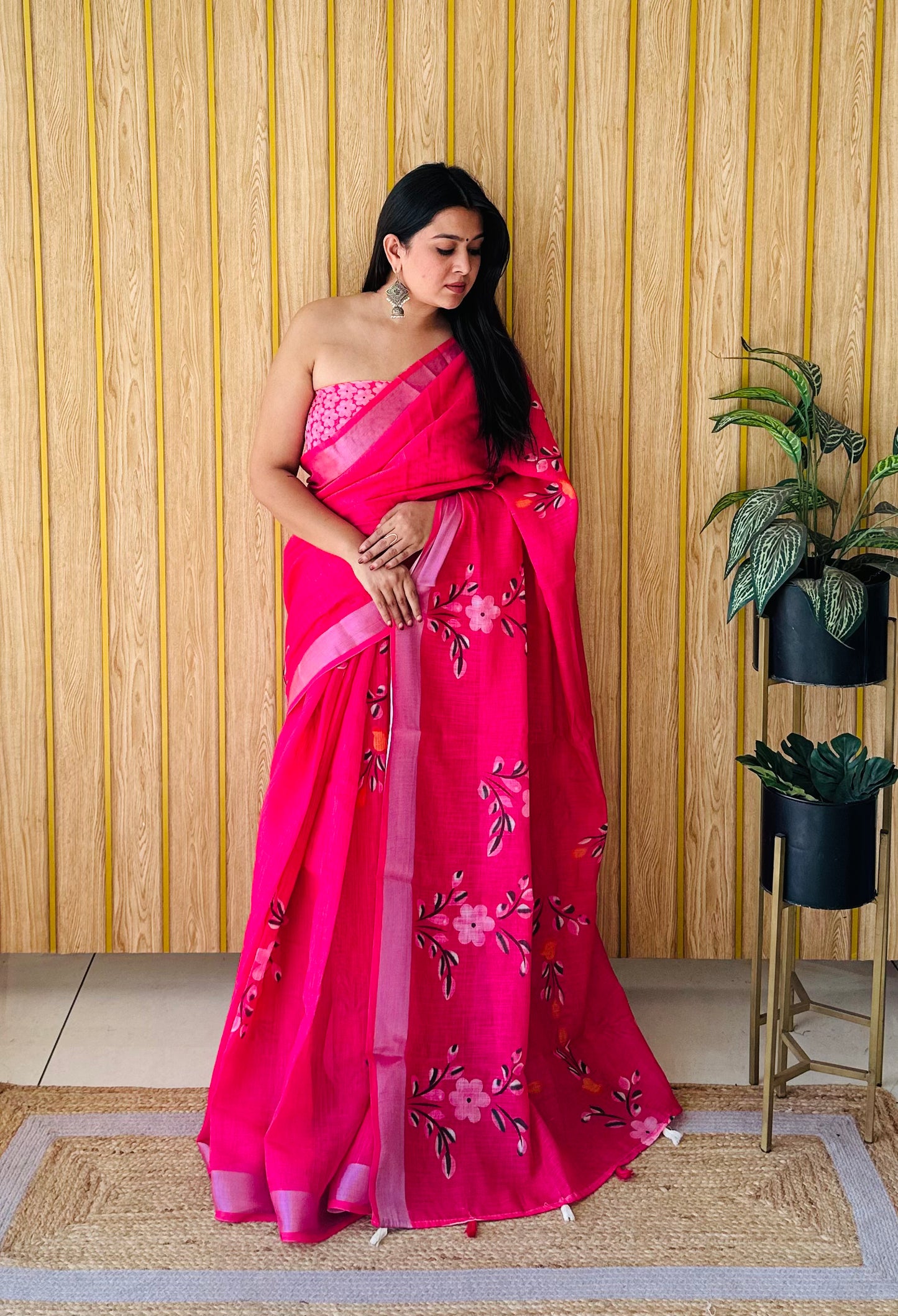 Pink Muskan Soft Linen Cotton Digital Print Sarees With Batik Print With Silver Border