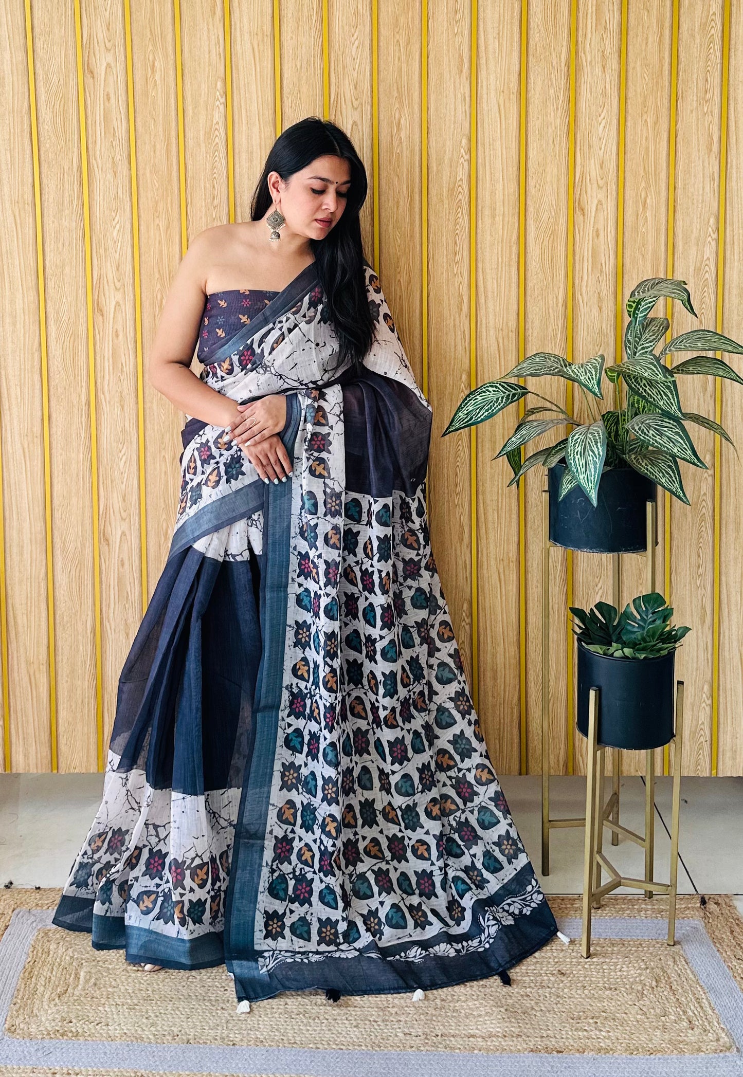 Off White Aarya-2 Soft Linen Cotton Digital Print Sarees With Batik Print With Silver Border