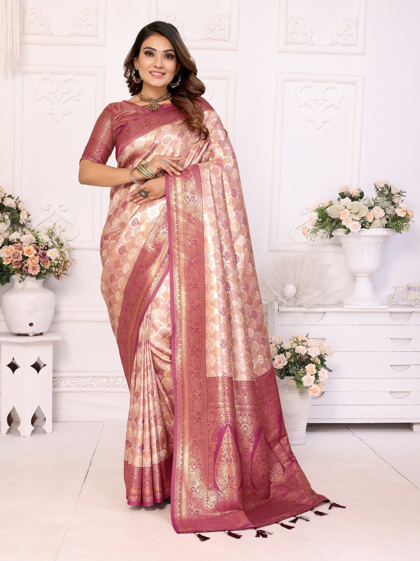 Beige Chaturi-1 Banarasi Chaturi silk saree Jari weaving Border and Weaving rich pallu