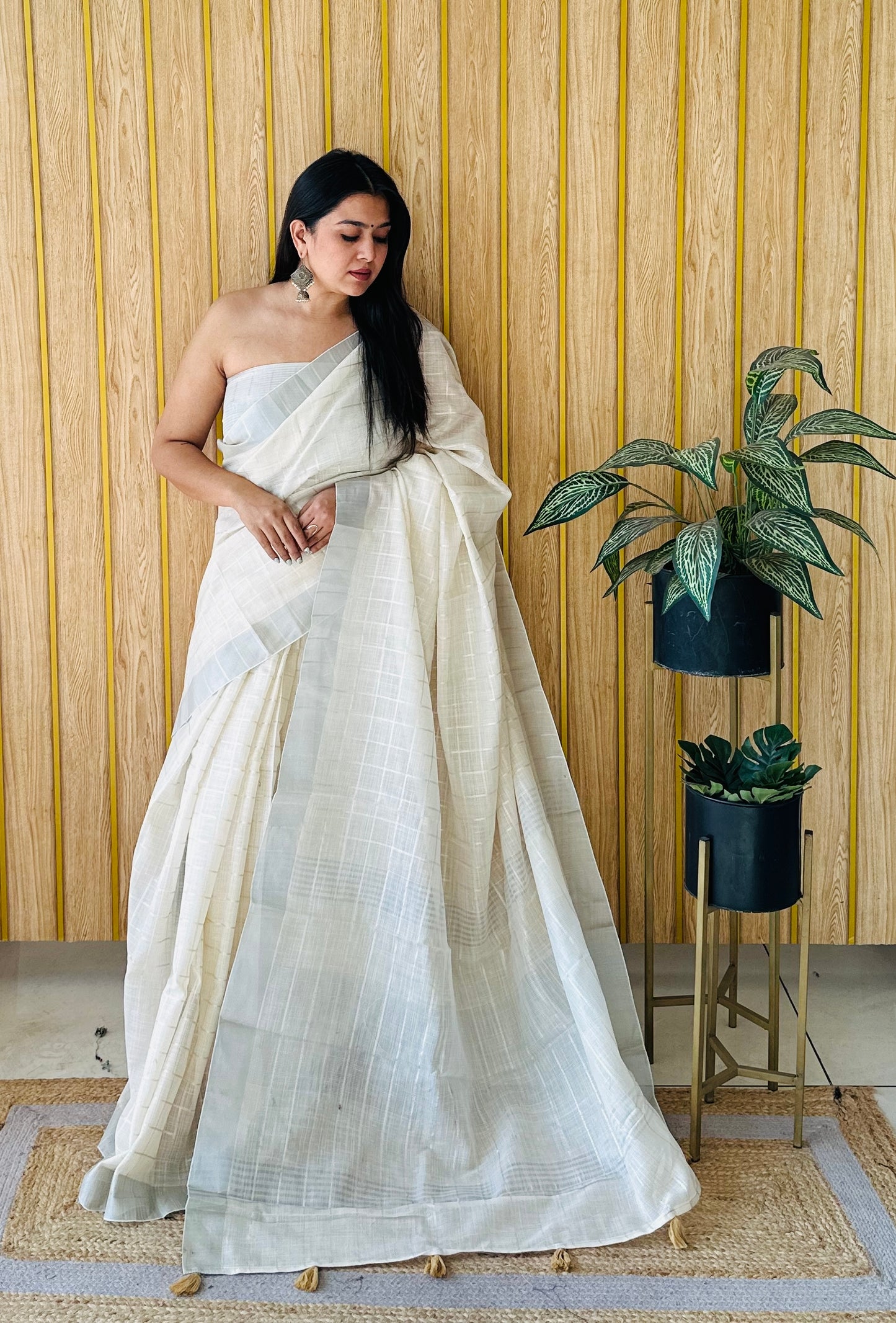 Beige Ridhdhi Linen Soft And Smooth Sarees With Ached Weaving All Over Saree