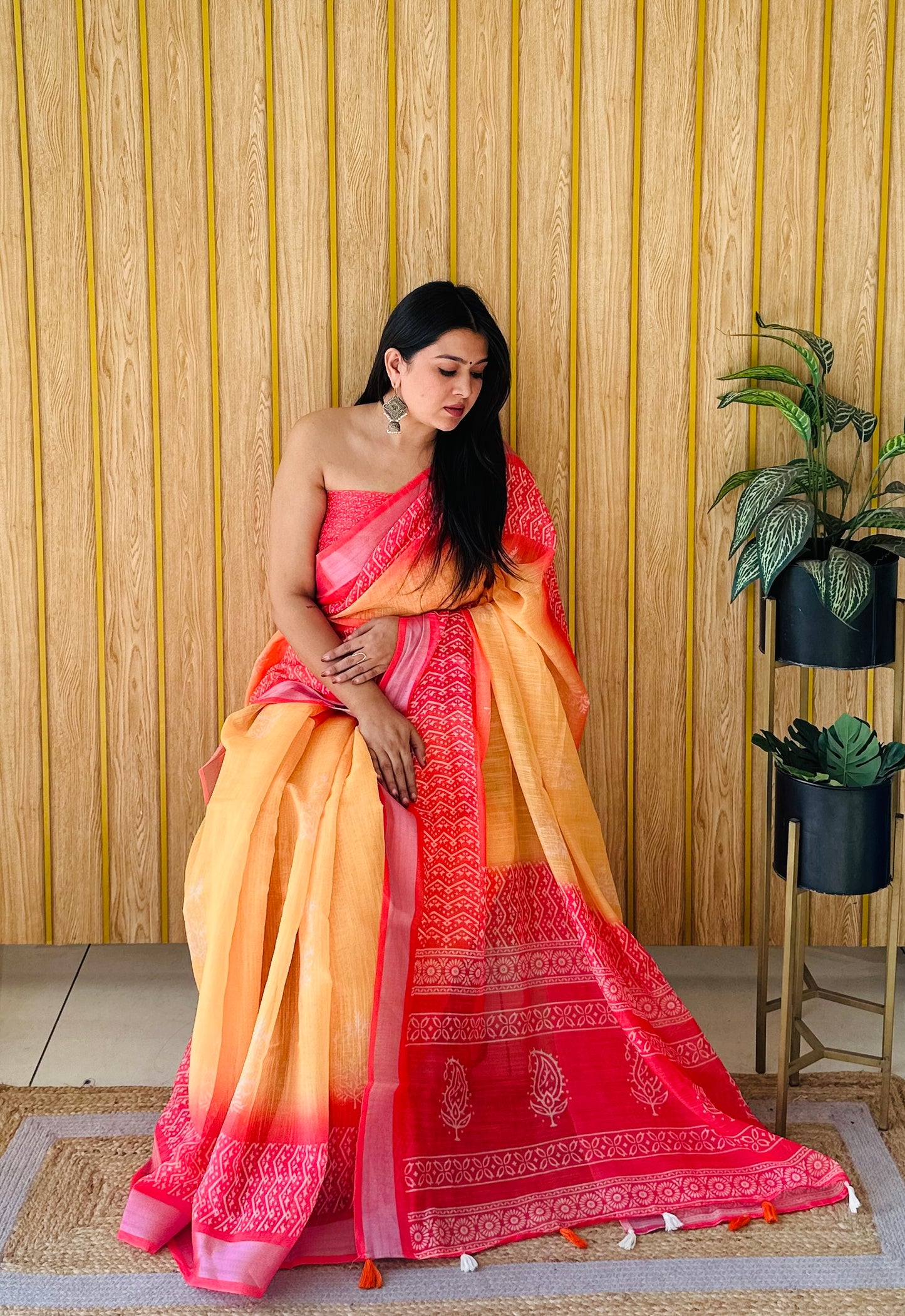 Red And Orange Khushboo Soft Linen Cotton Digital Print Sarees With Batik Print With Silver Border