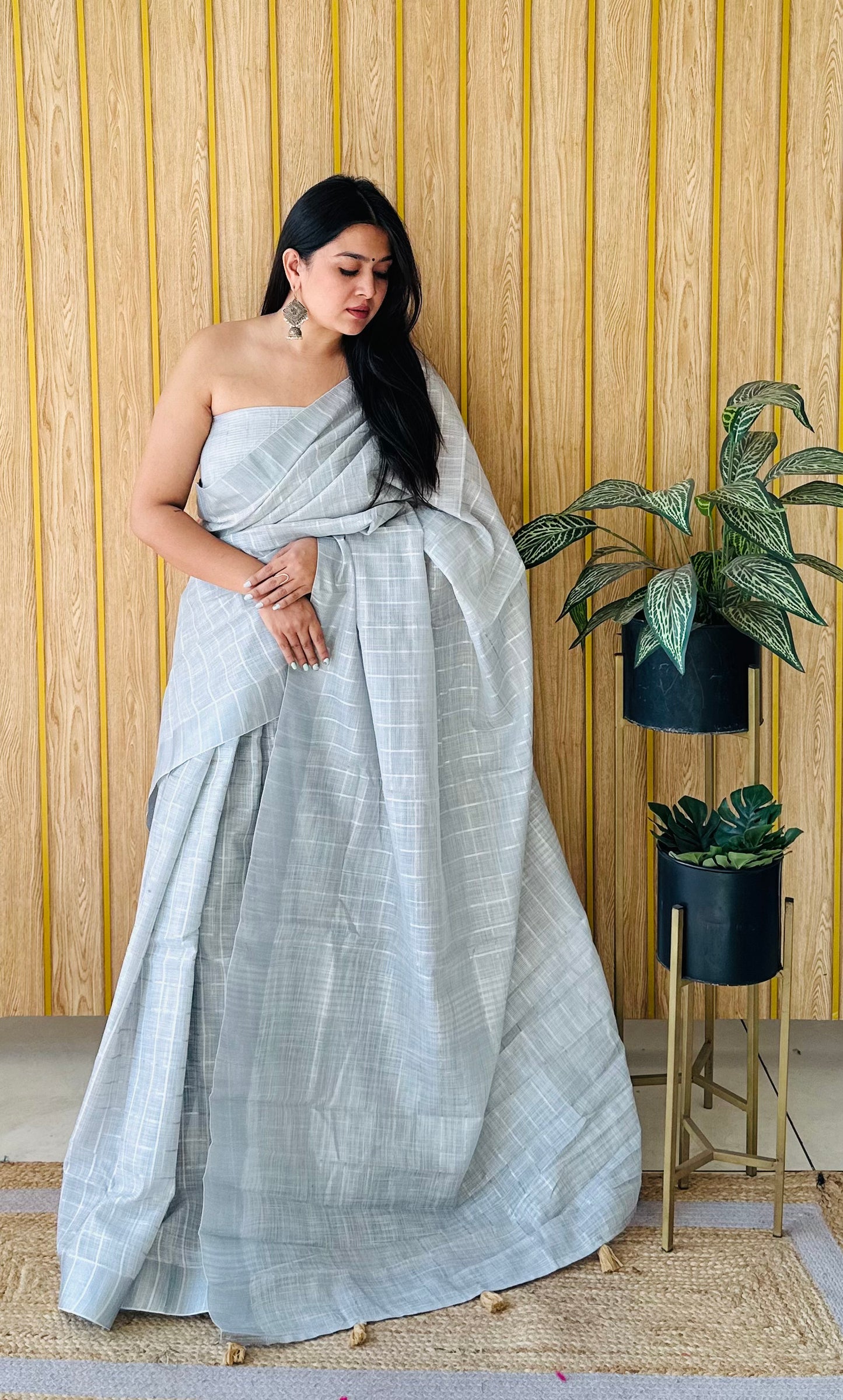 Gray Ridhdhi Linen Soft And Smooth Sarees With Ached Weaving All Over Saree