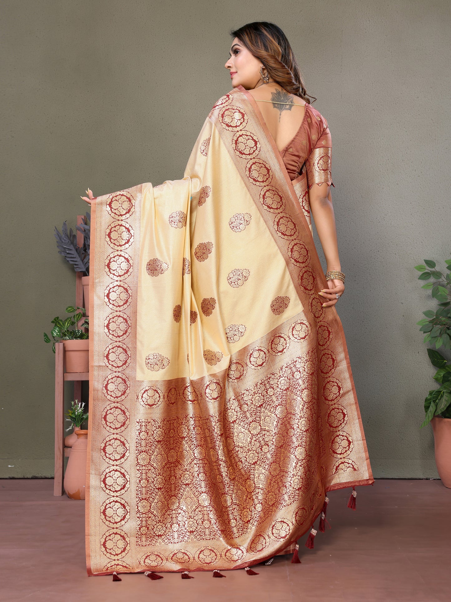 Brown Jugani Viscose Silky Sarees And weaving Butties with contrast border, Rich pallu
