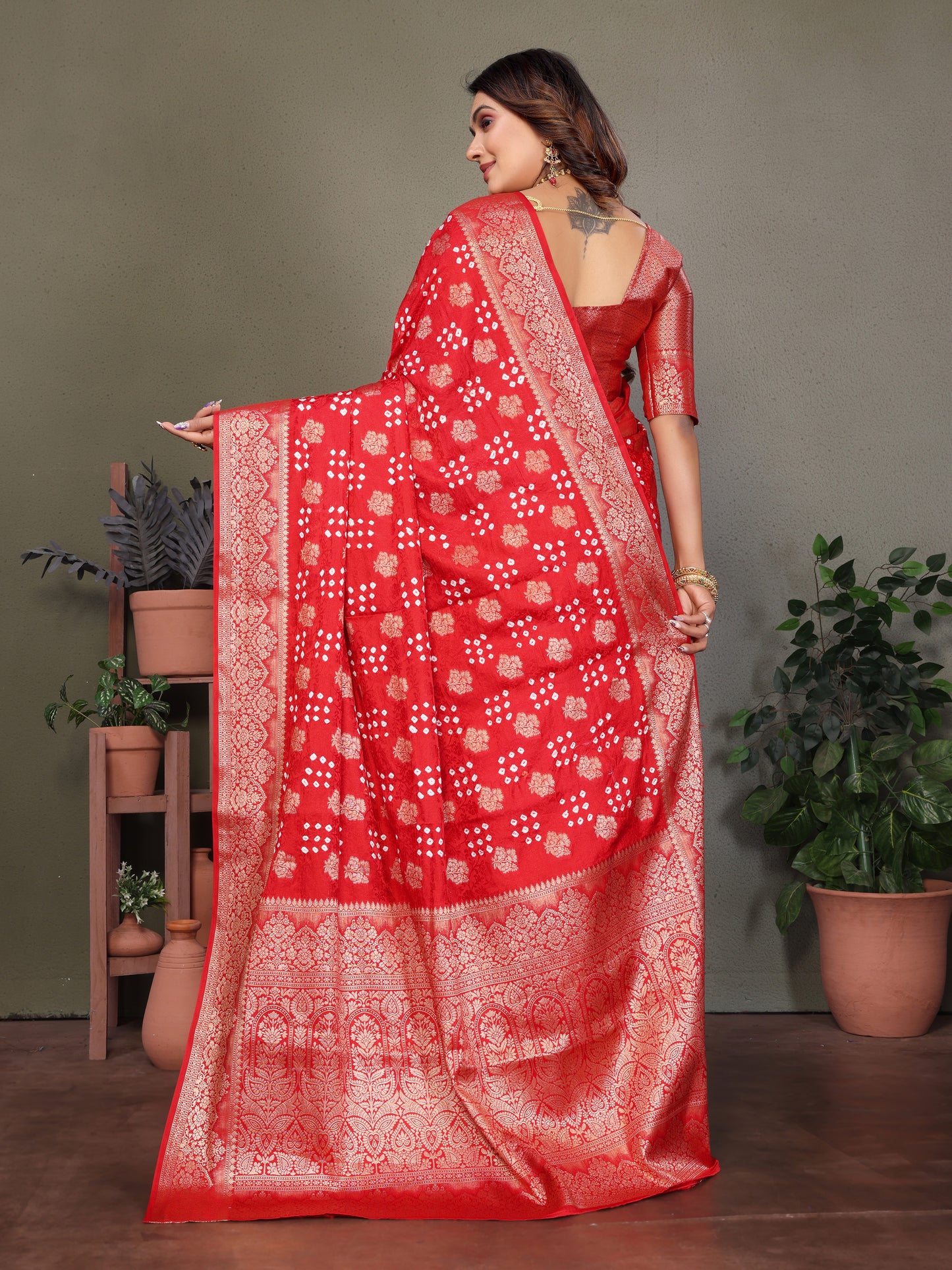 Red Shakuntala Bandhej Silk Saree With Zari Weaving Butta & Zari Rich Pallu With Beautiful Design & Broad Border