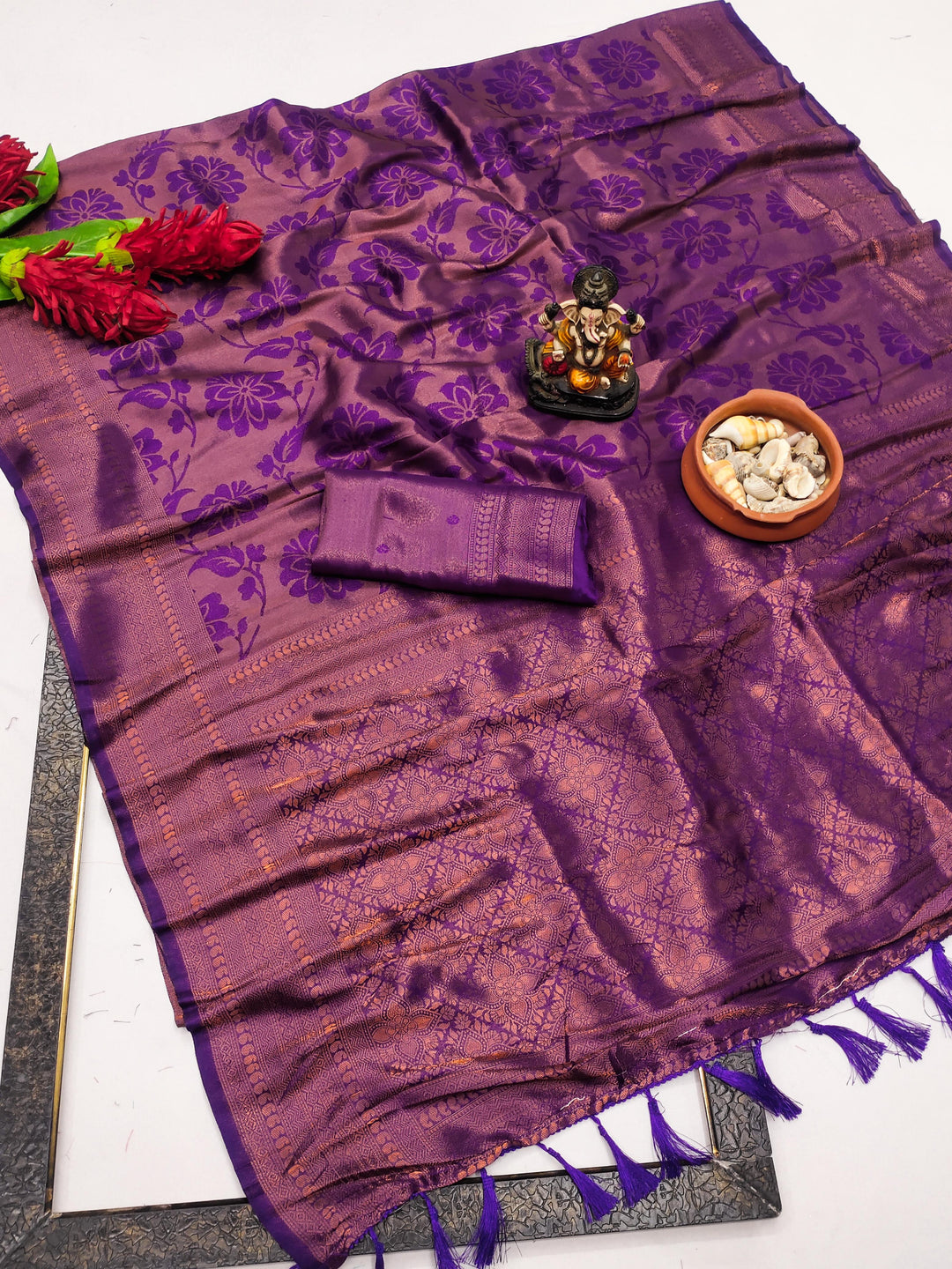 Purple Rozy Pure Kanjivaram soft Silk blends saree with beautiful weaving exclusive work