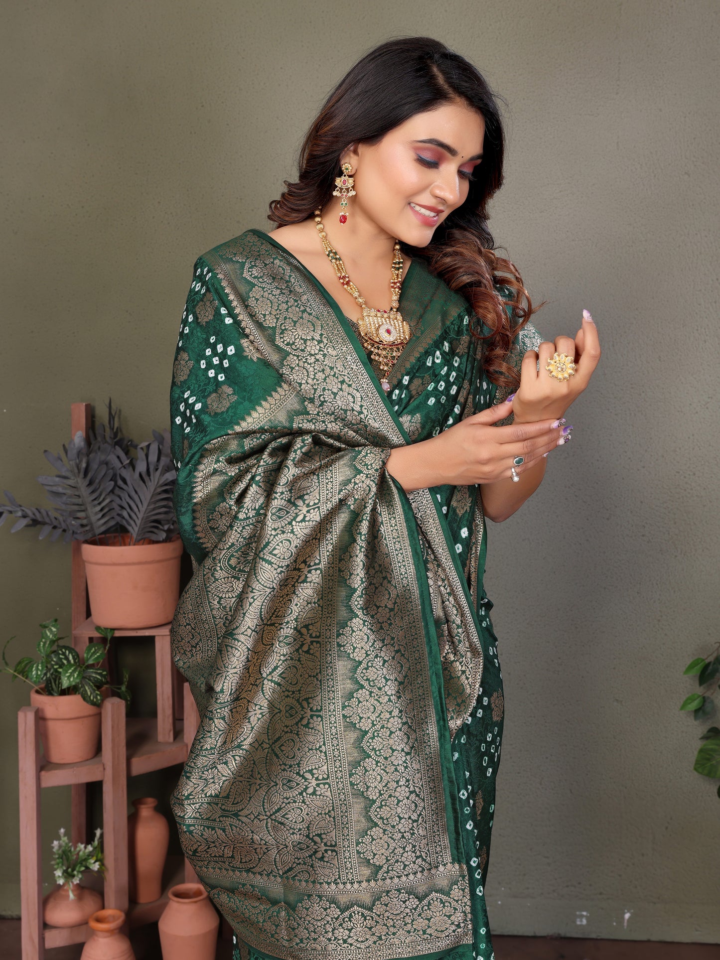 Green Shakuntala Bandhej Silk Saree With Zari Weaving Butta & Zari Rich Pallu With Beautiful Design & Broad Border