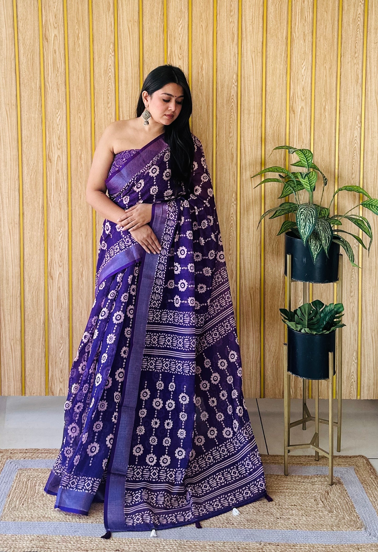 Purple Aarya-3 Soft Linen Cotton Digital Print Sarees With Batik Print With Silver Border