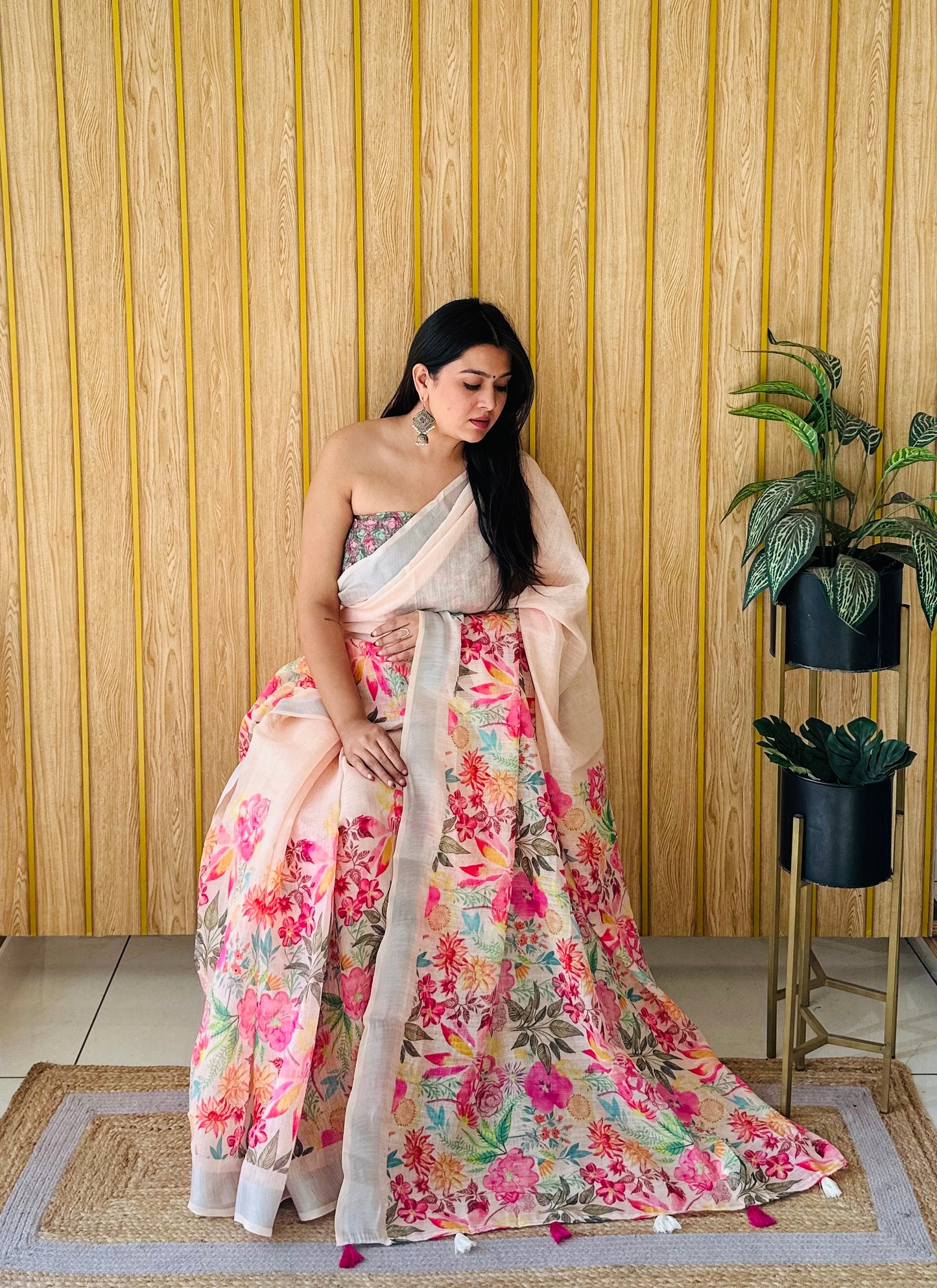 Peach Mayuri Soft Linen Cotton Digital Print Saree With Batik Print With Silver Border