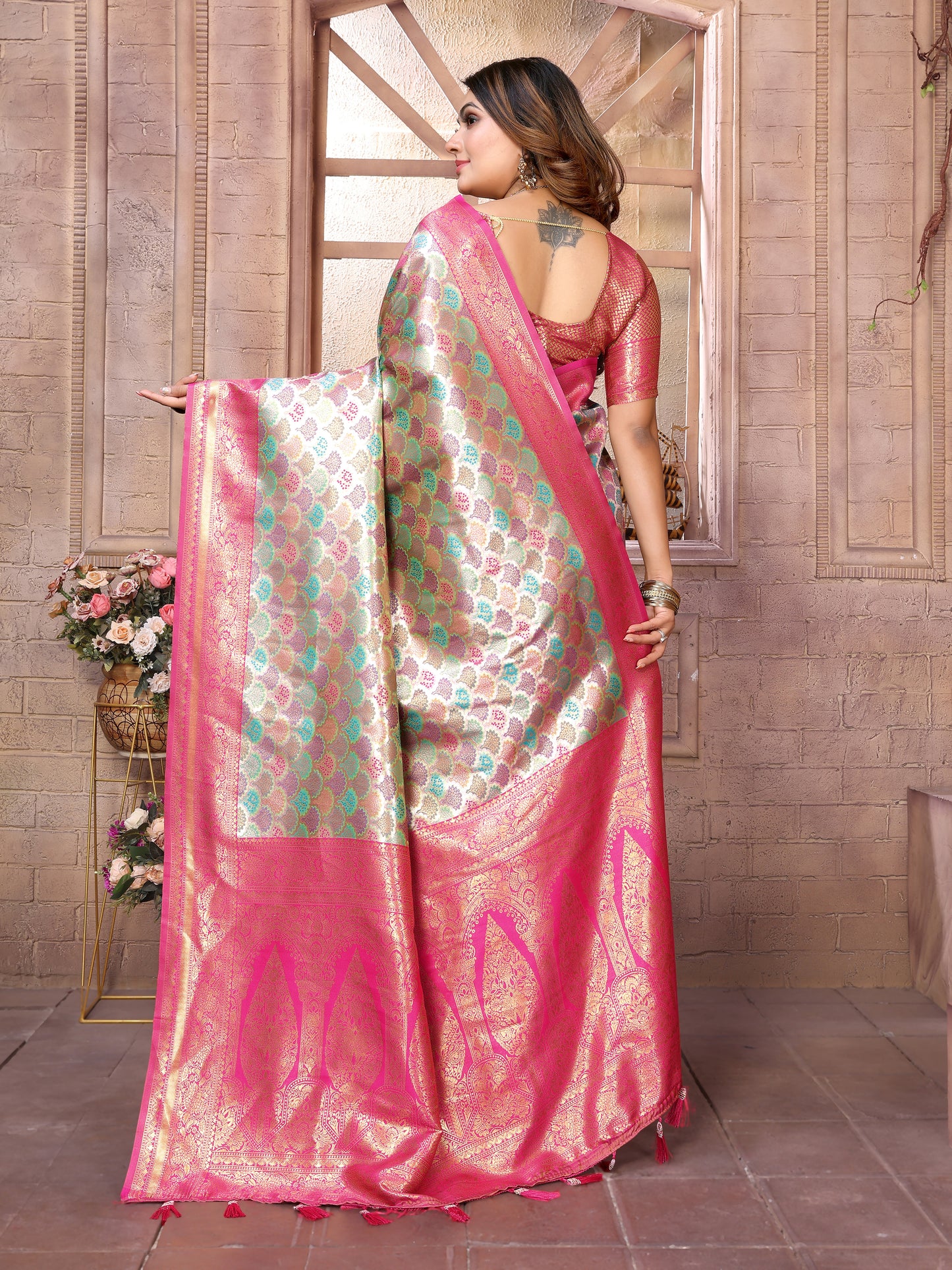 Multi Chaturi-1 Banarasi Chaturi silk saree Jari weaving Border and Weaving rich pallu
