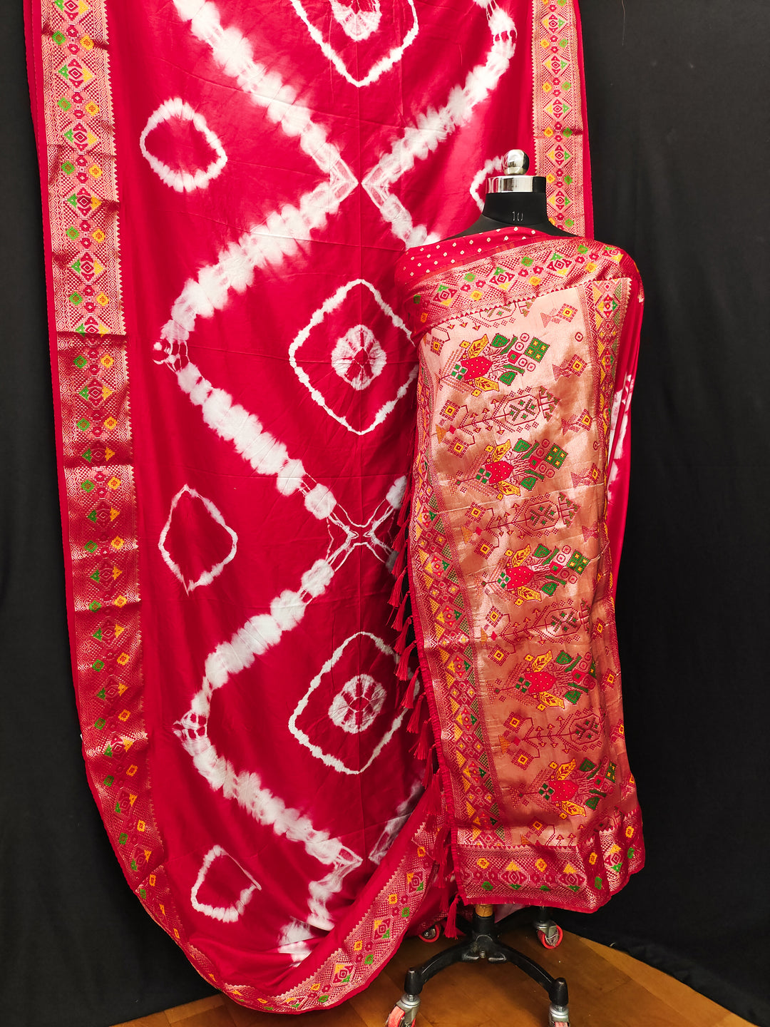 Red Suvarna Sibori Print Silk Sarees With Zari Gold & Minakari Weaving Border & Contrast Rich Pallu