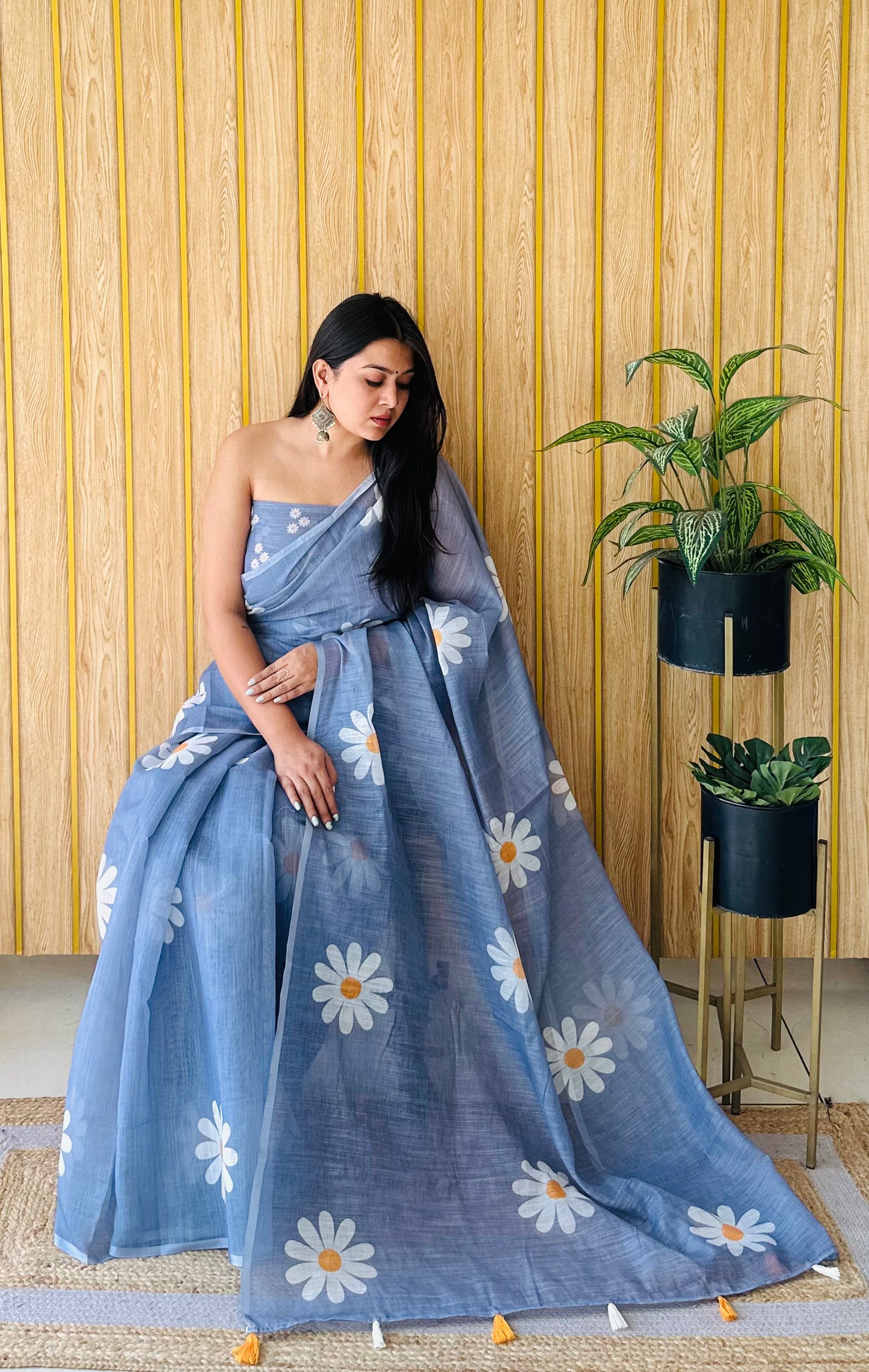 Gray Champa-1 Soft Linen Cotton Digital Print Sarees With Flower Print & Printed Pallu