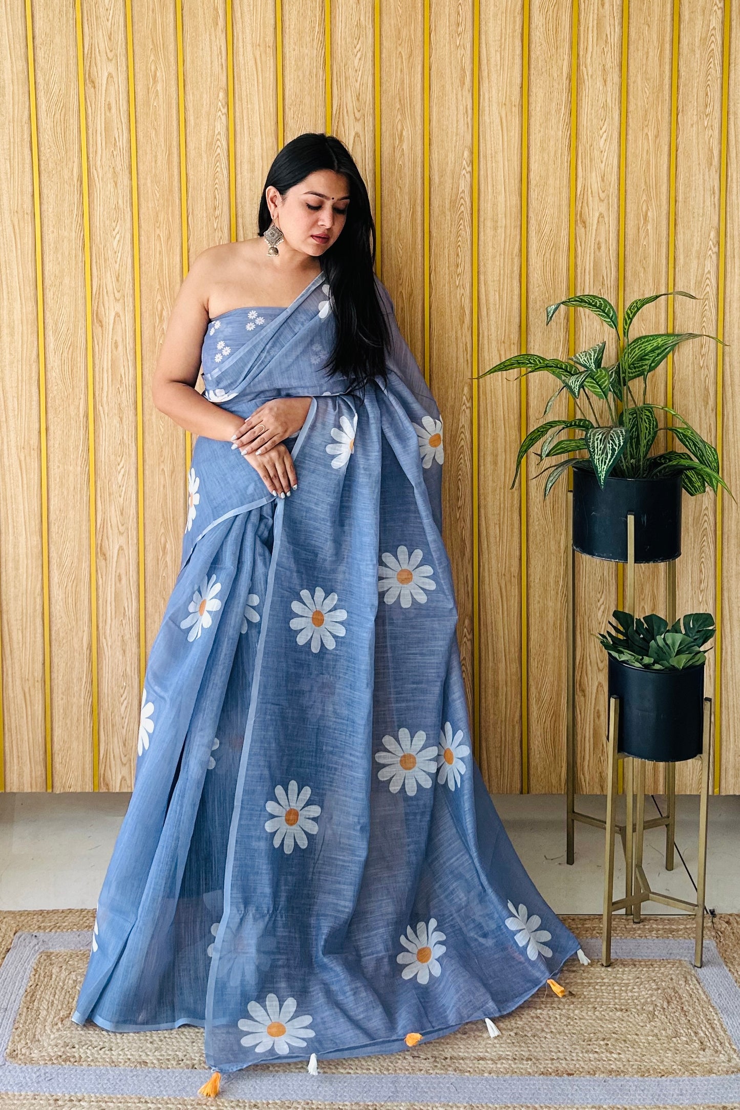 Gray Champa-1 Soft Linen Cotton Digital Print Sarees With Flower Print & Printed Pallu