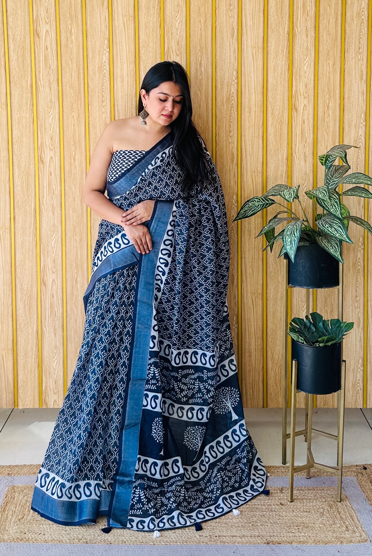 Navy Blue Aarya-1 Soft Linen Cotton Digital Print Sarees With Batik Print With Silver Border