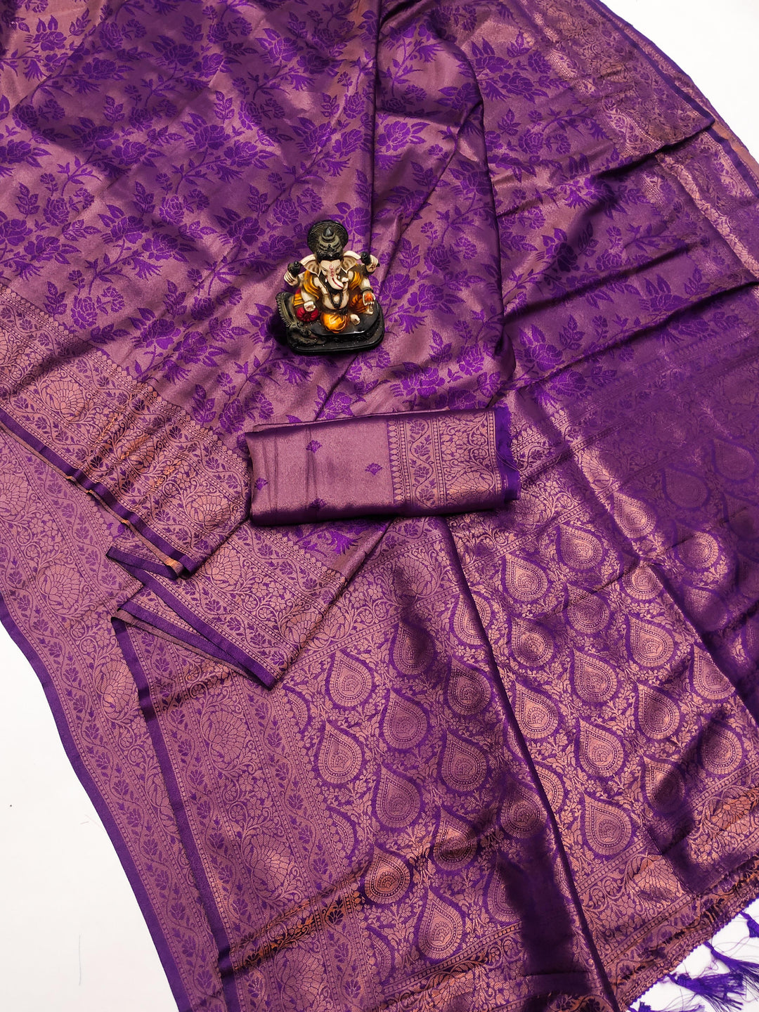 Purple Roza Pure Kanjivaram Soft Silk Blends Saree With Beautiful Weaving Exclusive Work