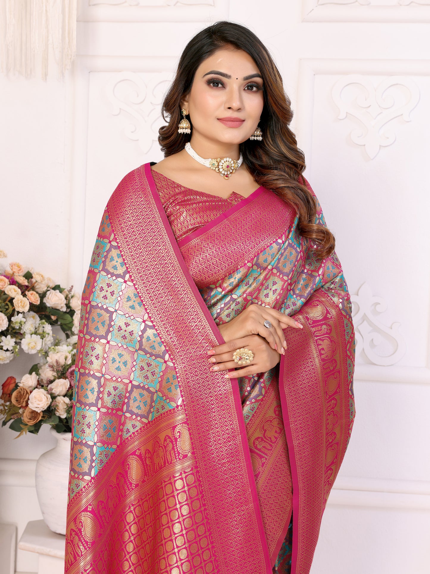 Multi-color Chaturi-2 Banarasi Chaturi silk saree Jari weaving Border and Weaving rich pallu