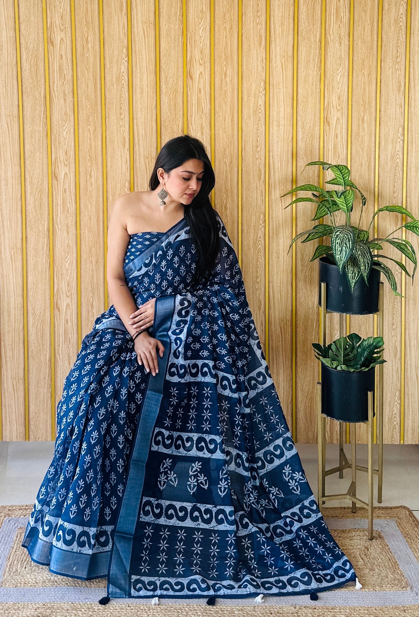 Blue Aarya-3 Soft Linen Cotton Digital Print Sarees With Batik Print With Silver Border