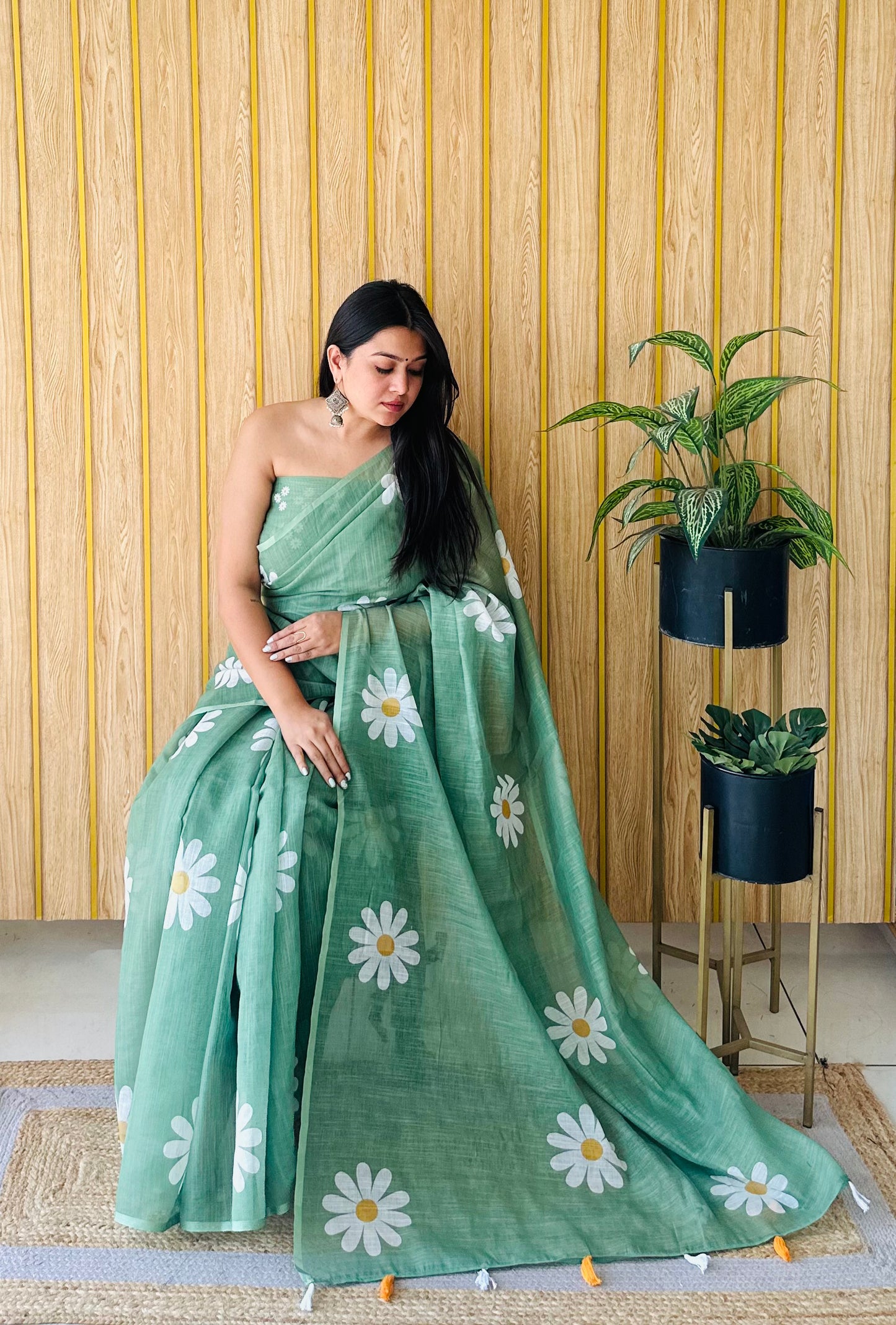 Green Champa-1 Soft Linen Cotton Digital Print Sarees With Flower Print & Printed Pallu