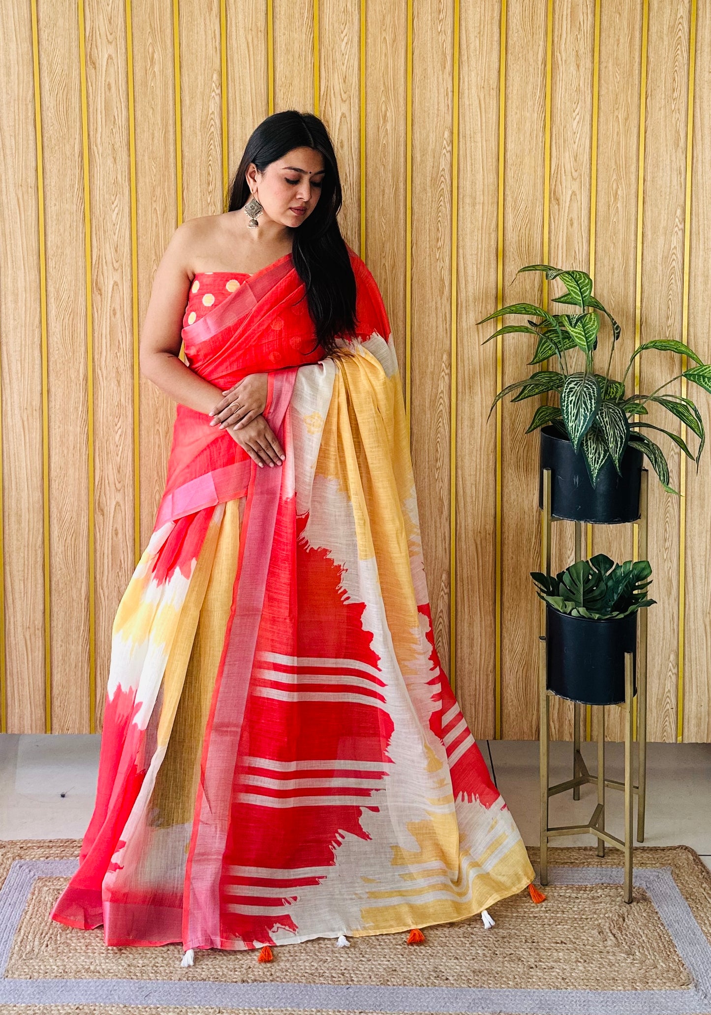 Red Aarya-4 Soft Linen Cotton Digital Print Sarees With Batik Print With Silver Border