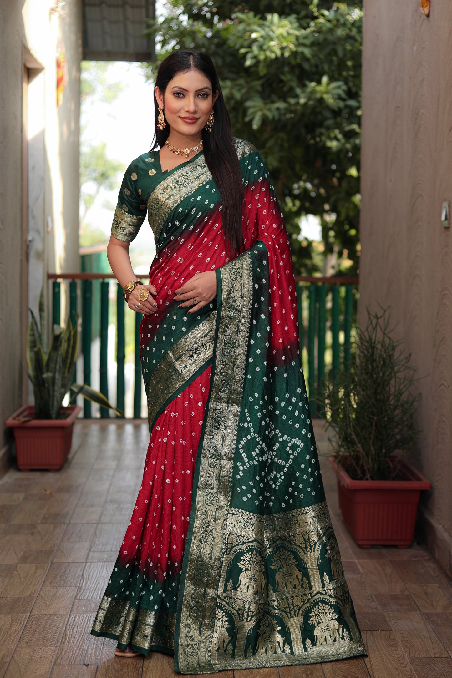 Red Vahini Pure Bandhej Silk Saree With Bandhej Border & Zari Weaving Rich Tissue Pallu