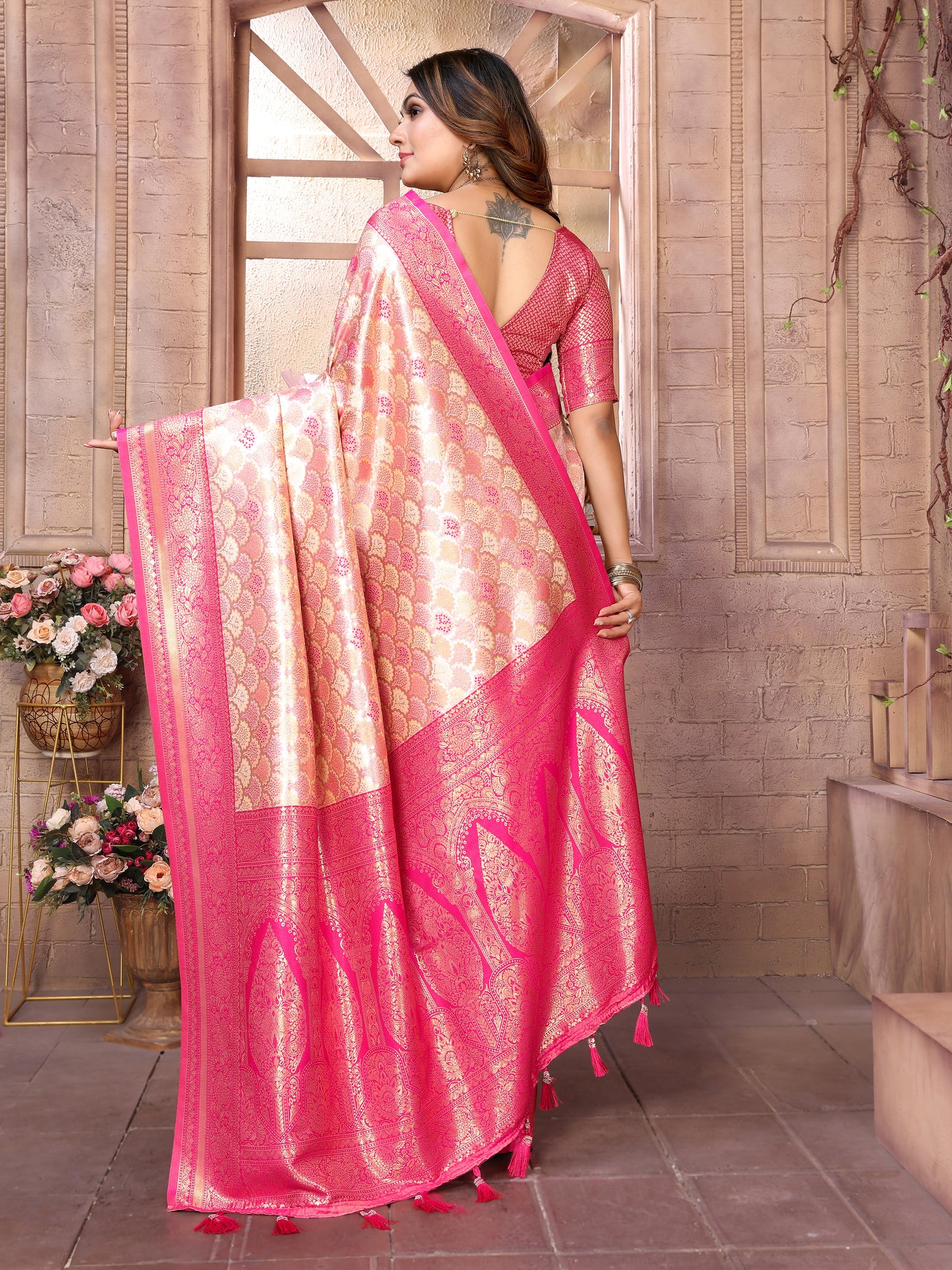 Cream-Pink Chaturi-1 Banarasi Chaturi silk saree Jari weaving Border and Weaving rich pallu