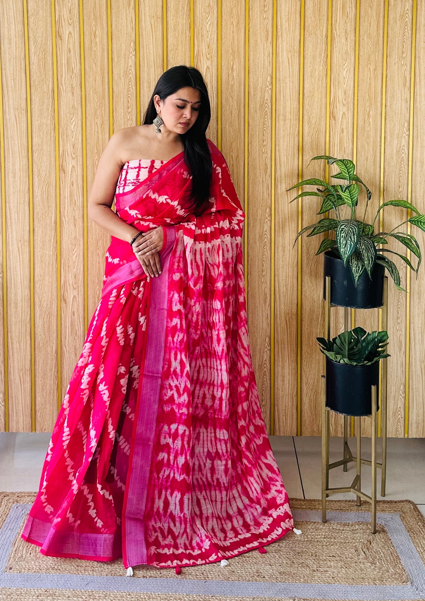 Pink Aarya-4 Soft Linen Cotton Digital Print Sarees With Batik Print With Silver Border