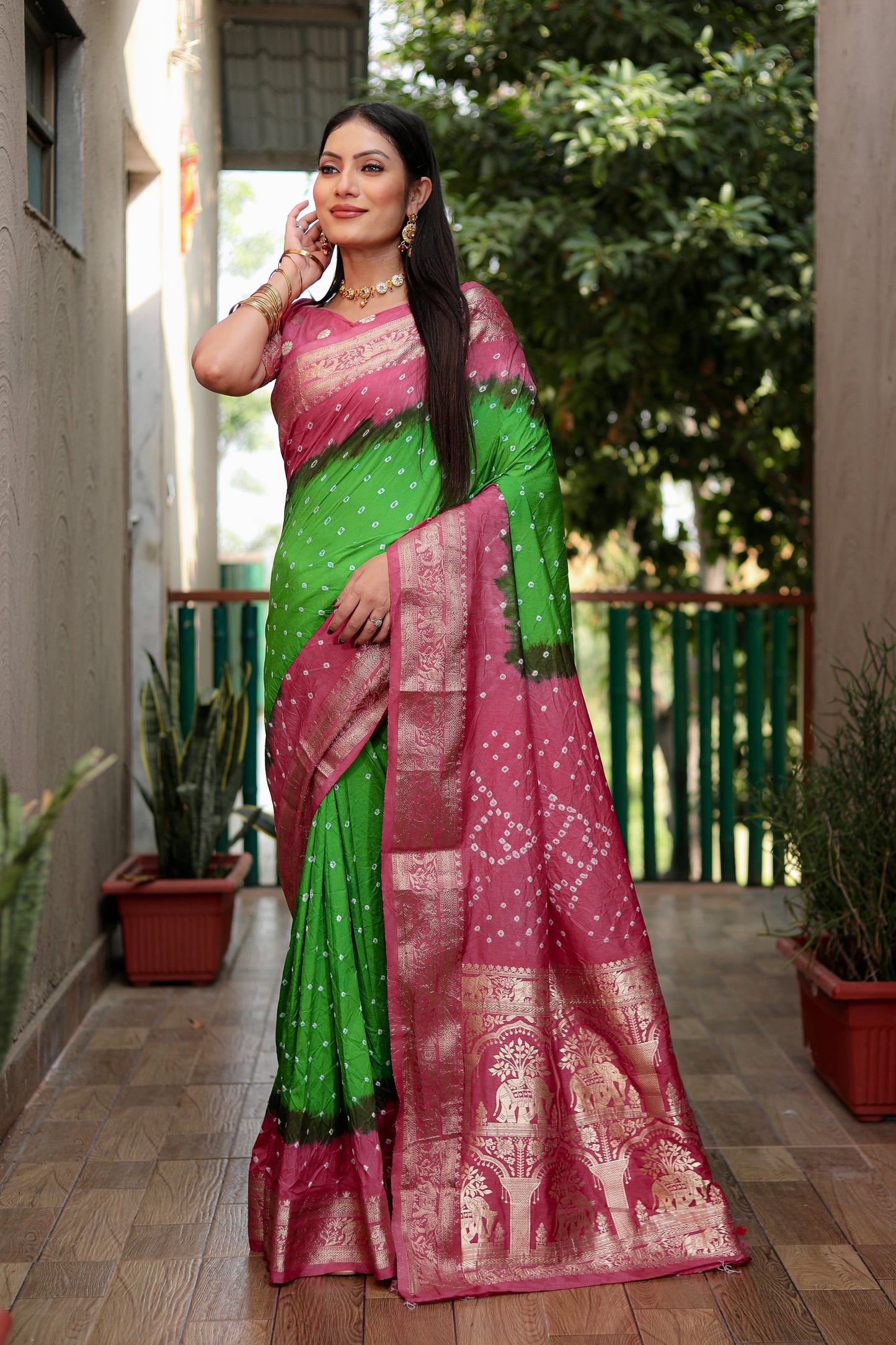Light Green Vahini Pure Bandhej Silk Saree With Bandhej Border & Zari Weaving Rich Tissue Pallu