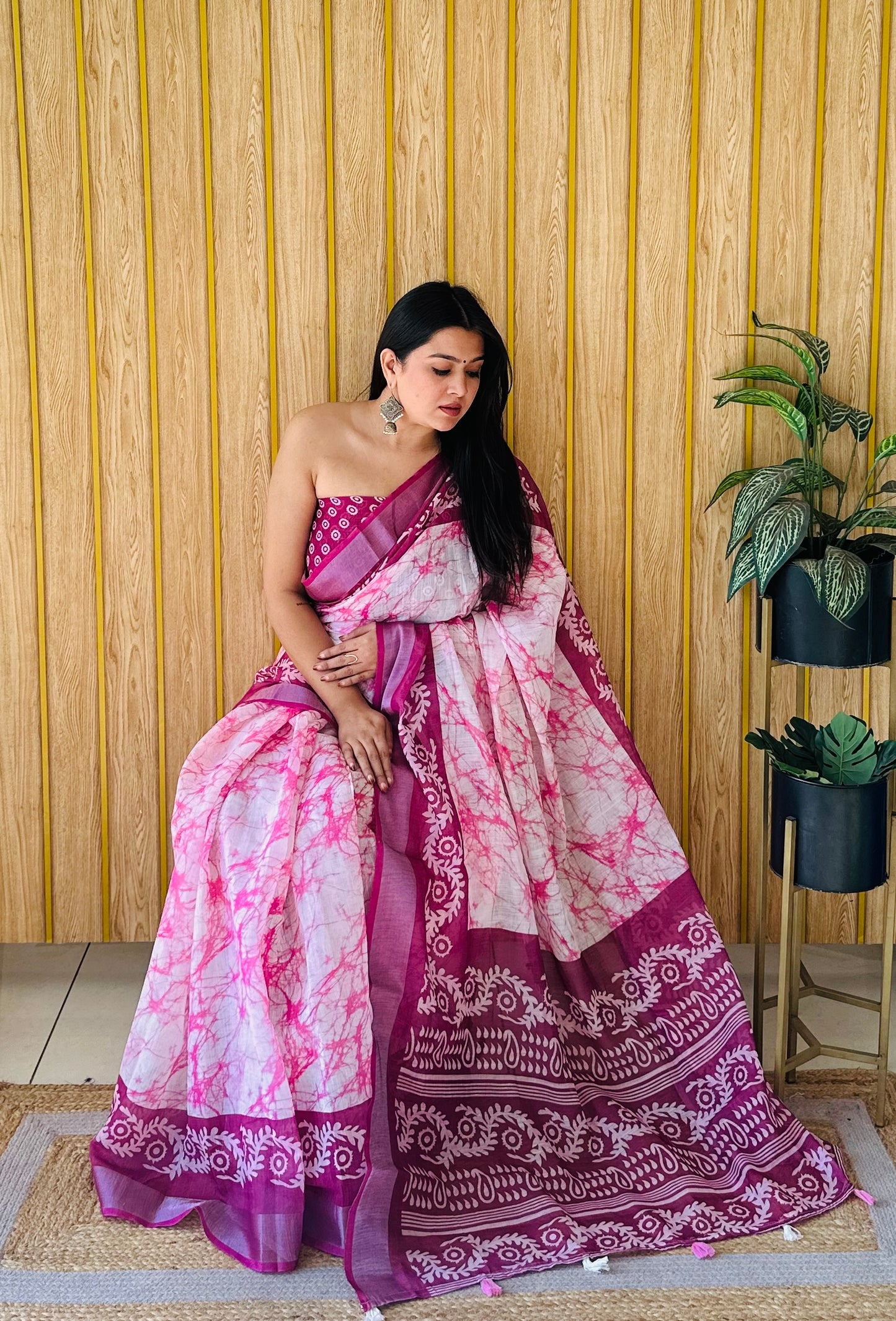 Wine Namrata Soft Linen Cotton Digital Print Sarees With Batik Print With Silver Border