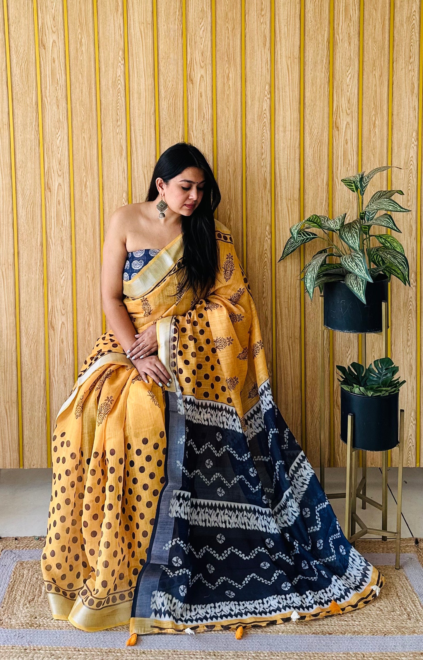 Yellow Aarya-2 Soft Linen Cotton Digital Print Sarees With Batik Print With Silver Border