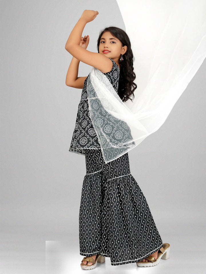 Black Colour Reyon Printed Gotta patti lace Top with sharara Dupatta set(3 PICS)