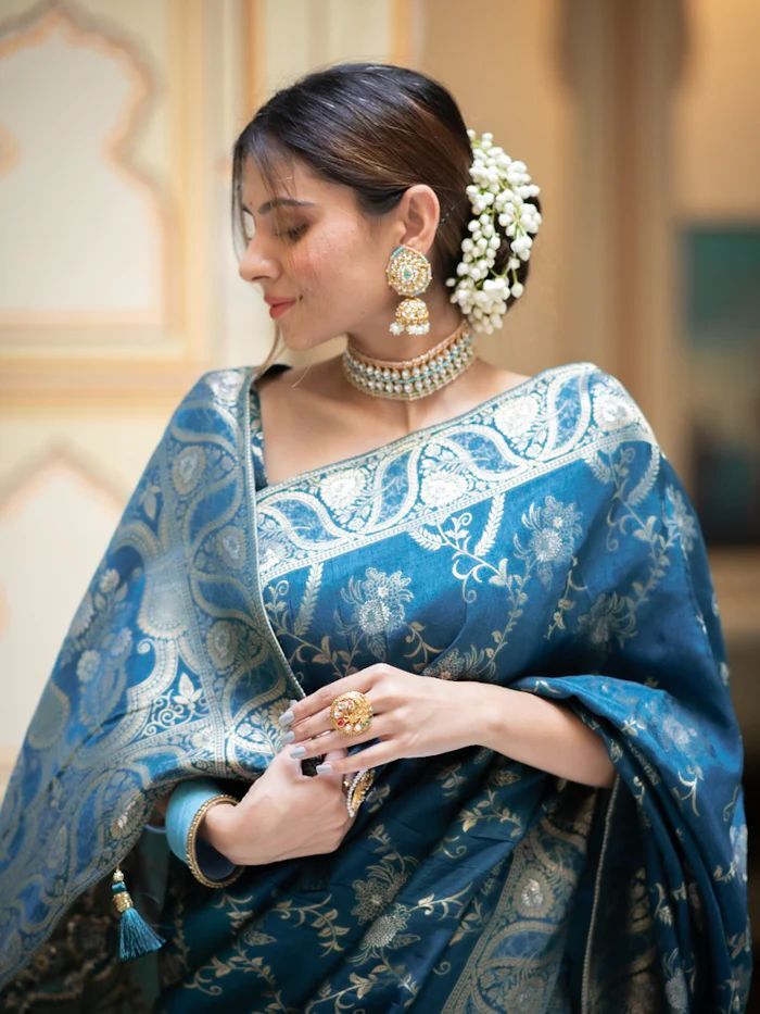Rama Color Kanjivaram silk saree Jari Work With Blouse Piece